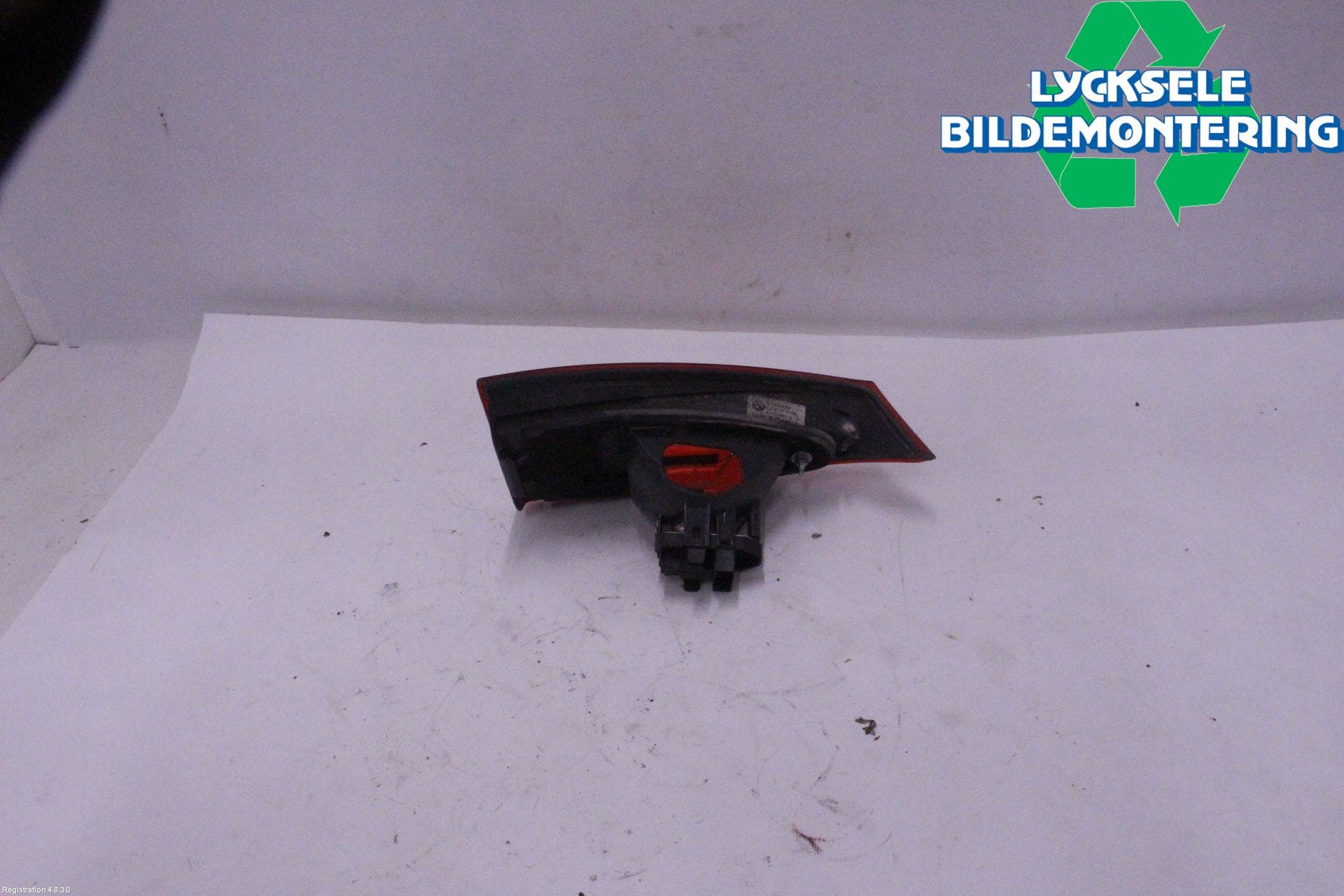 BMW X1 E84 10-15 Bakljus Lucka Hö