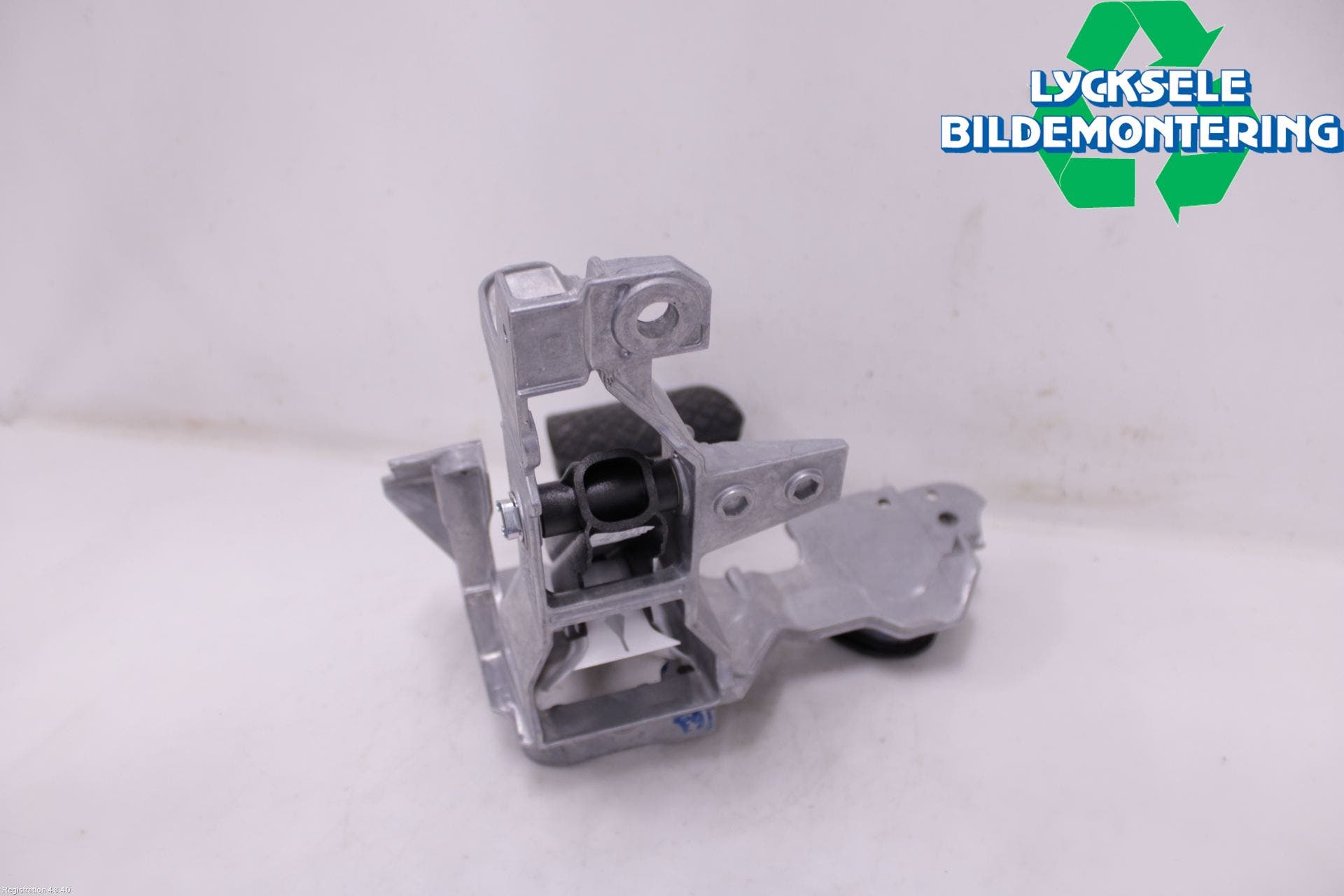 Audi A4/S4 B9 20- Bromspedal