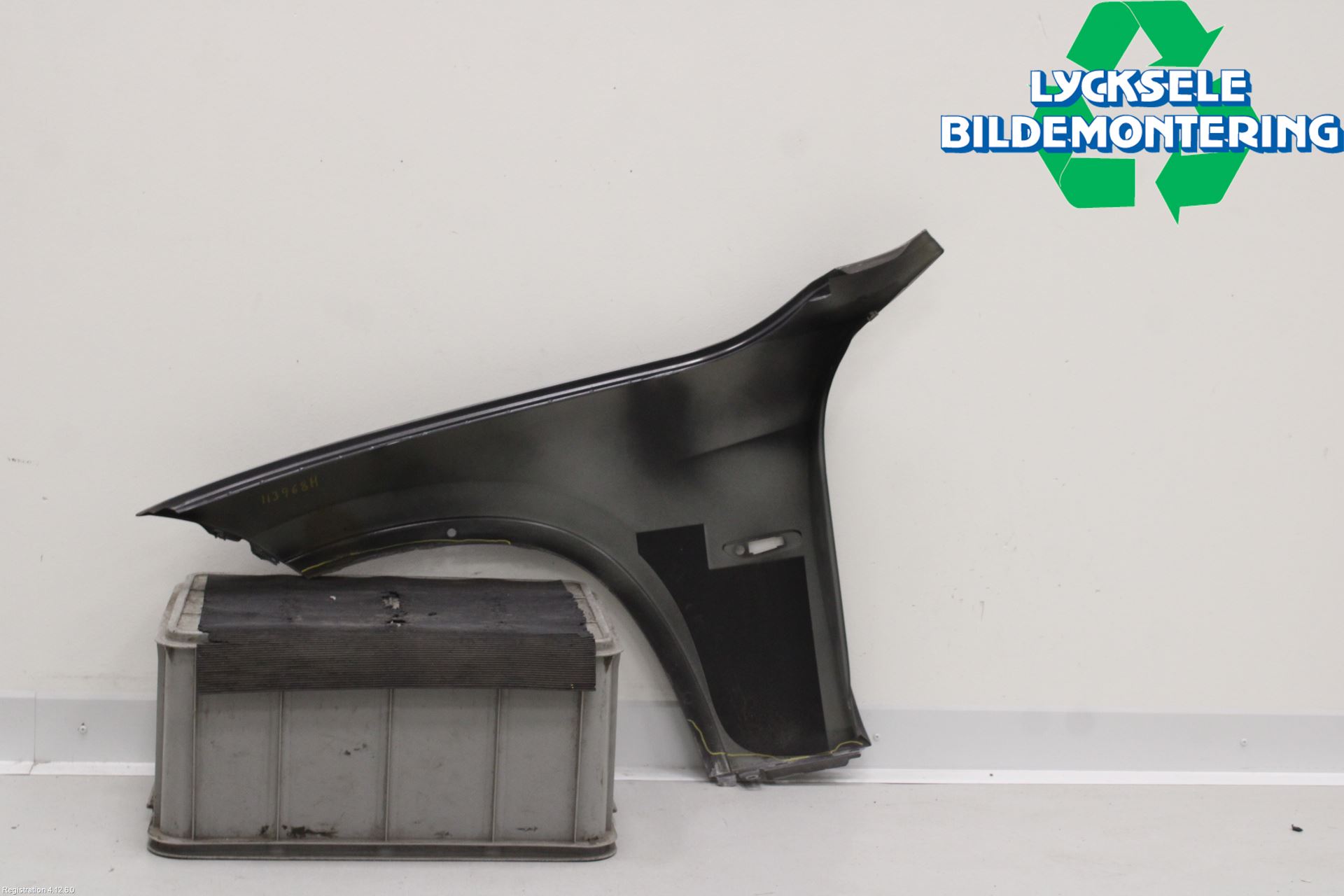 BMW X1 E84 10-15 Skärm Fram Höger