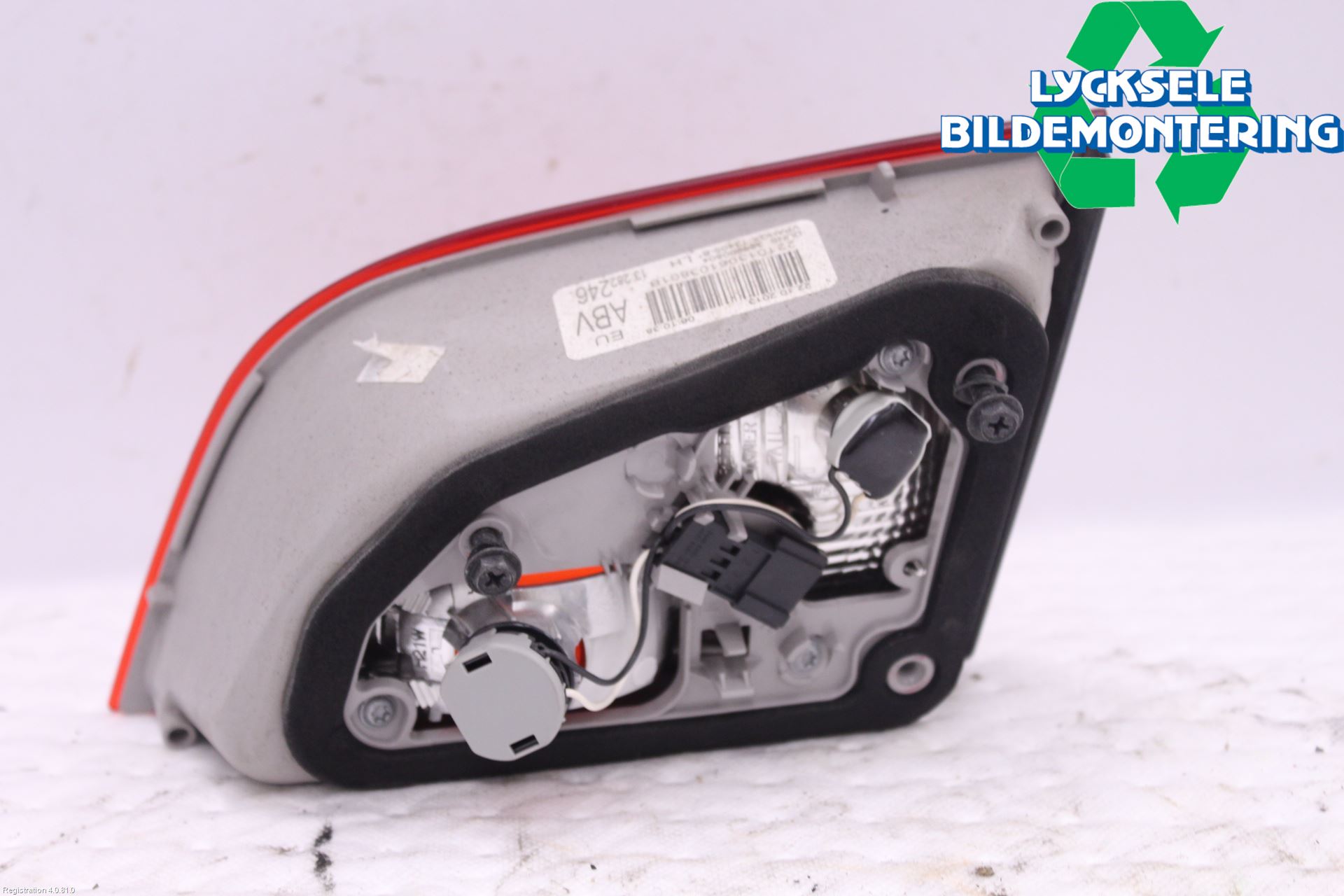 Opel ASTRA J 10-15 Bakljus Lucka Vä