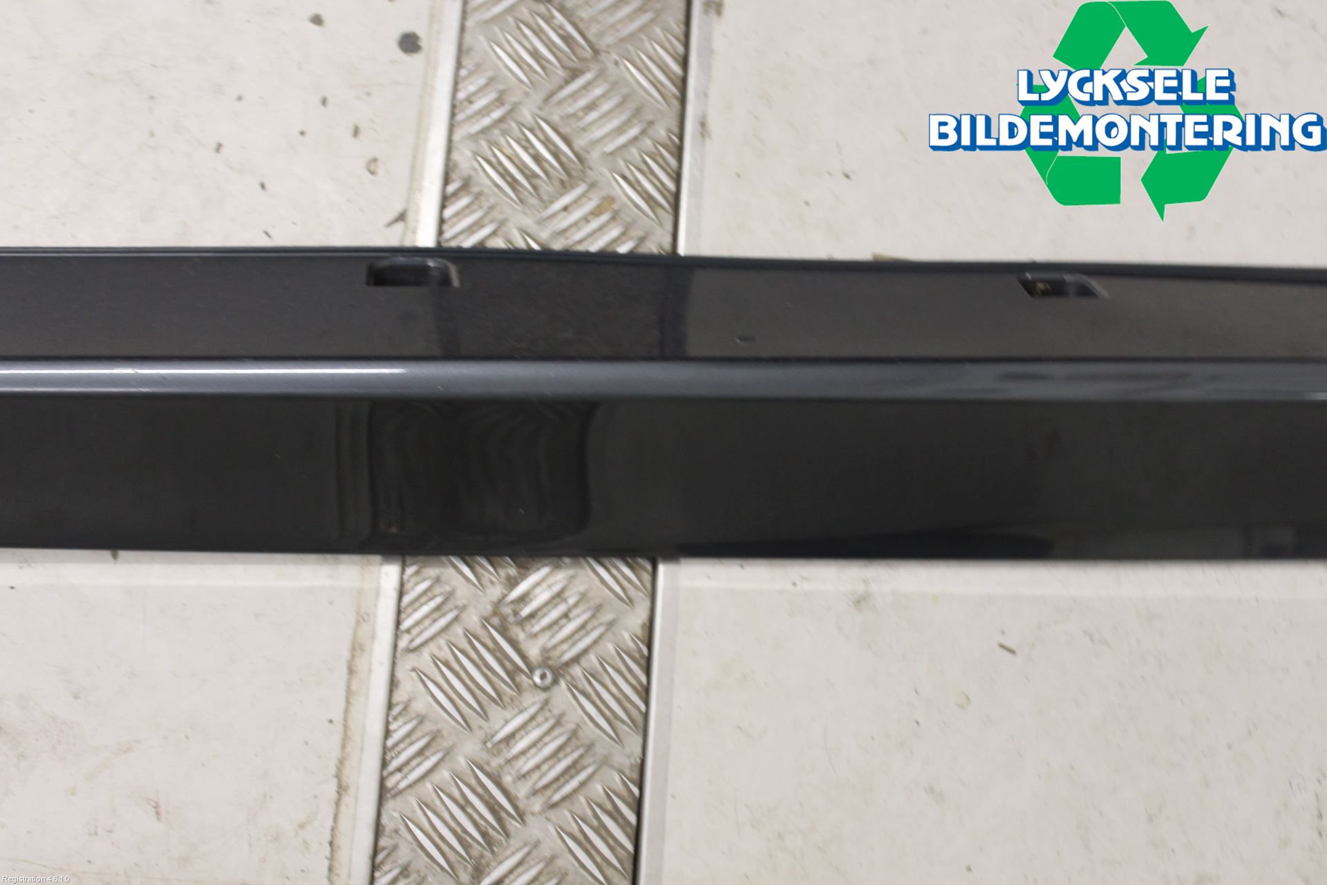 Cupra BORN 22- Sidokjol Hö