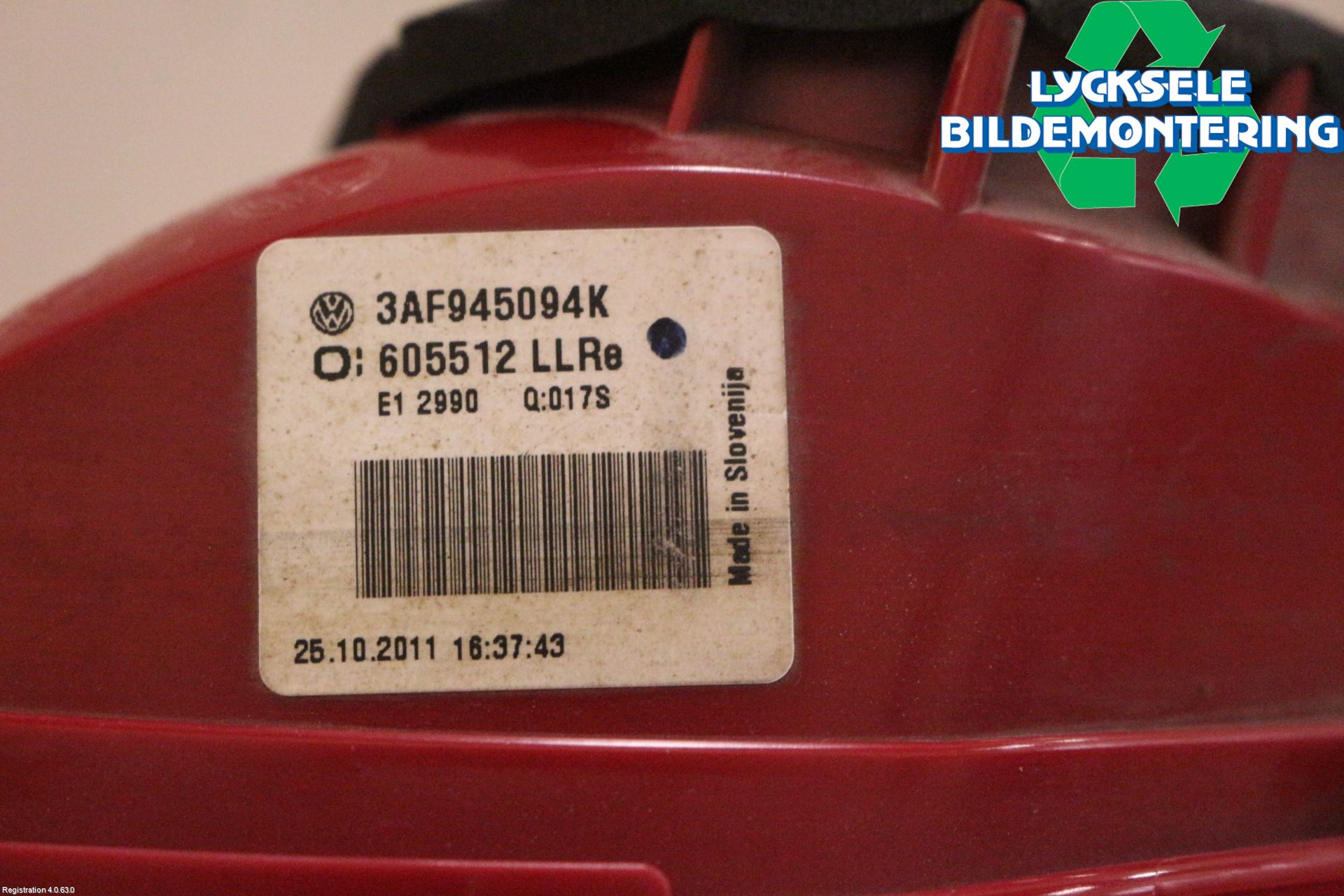 Volkswagen VW PASSAT 11-14 Bakljus Lucka Hö