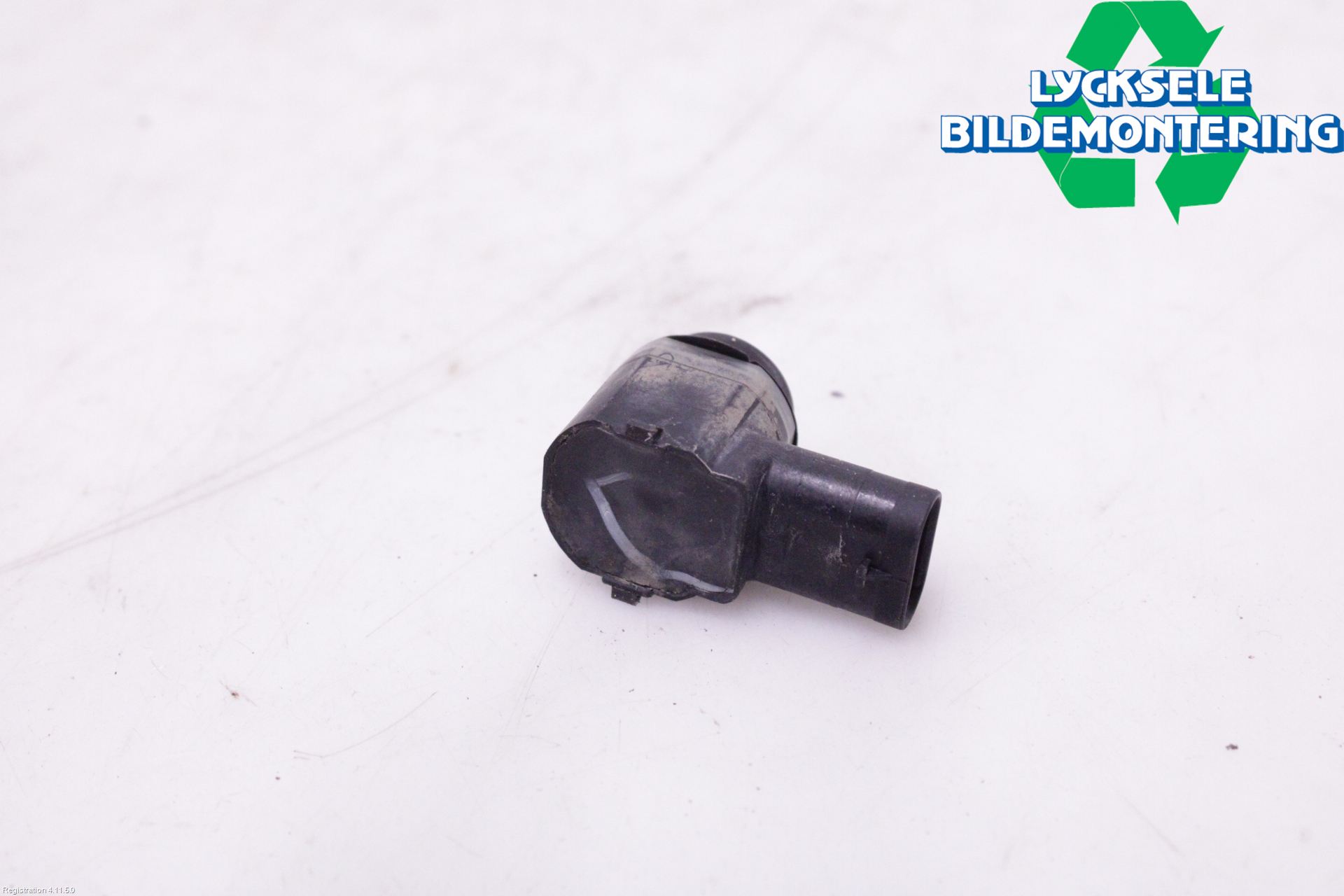 Ford KUGA 13-16 Parkeringshjälp Frontsensor