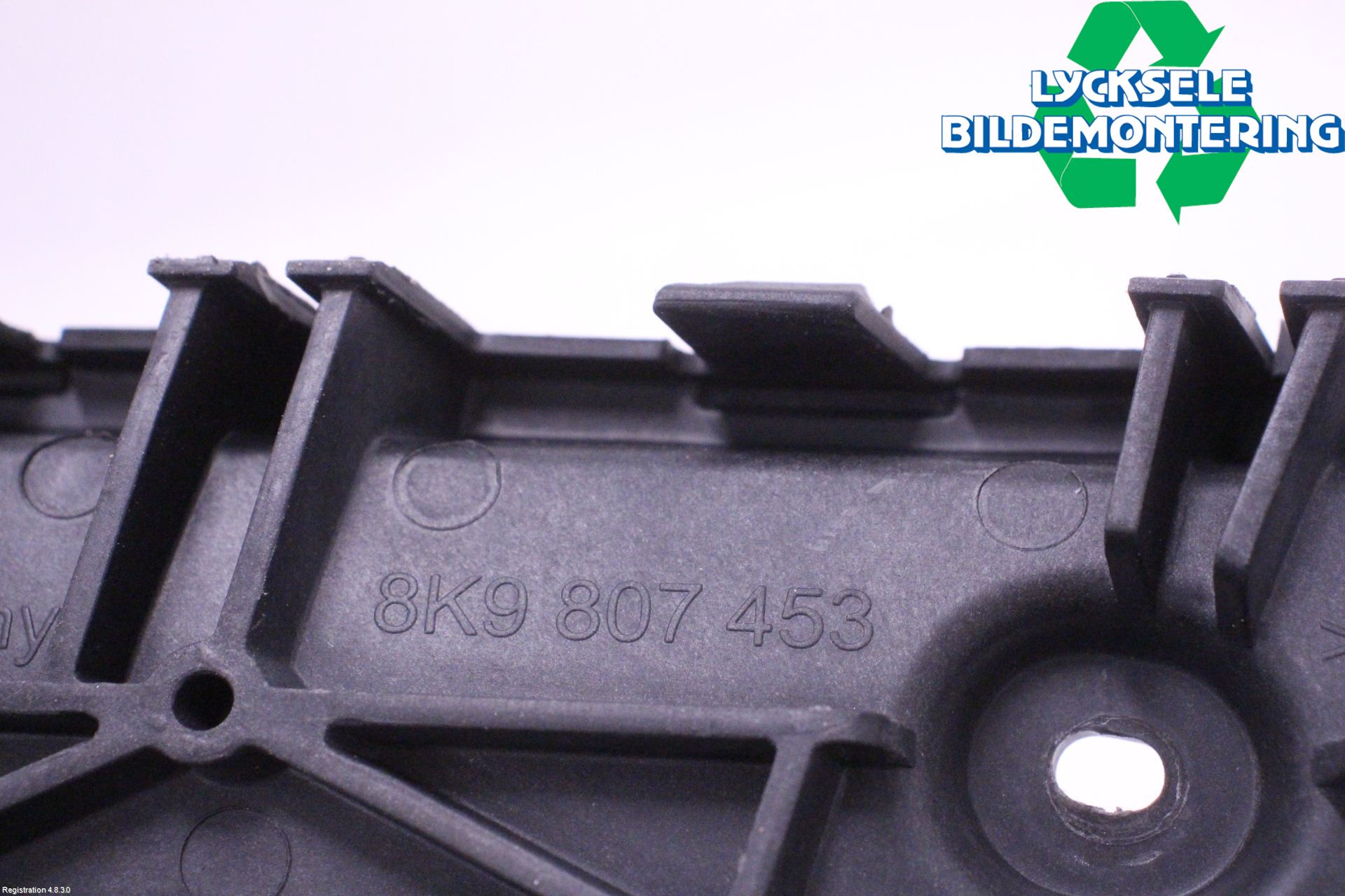 Audi A4/S4 08-11 Stötfångarfäste Bak Vä