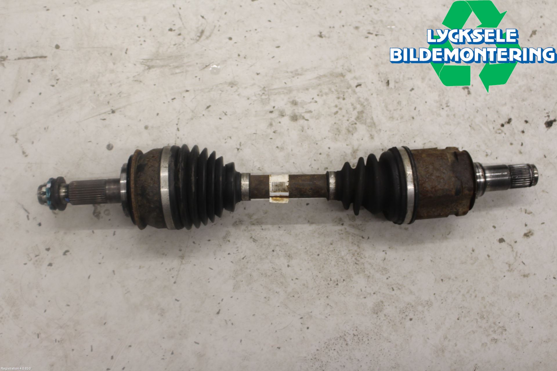 Toyota HILUX 05-16 Drivaxel Fram Höger