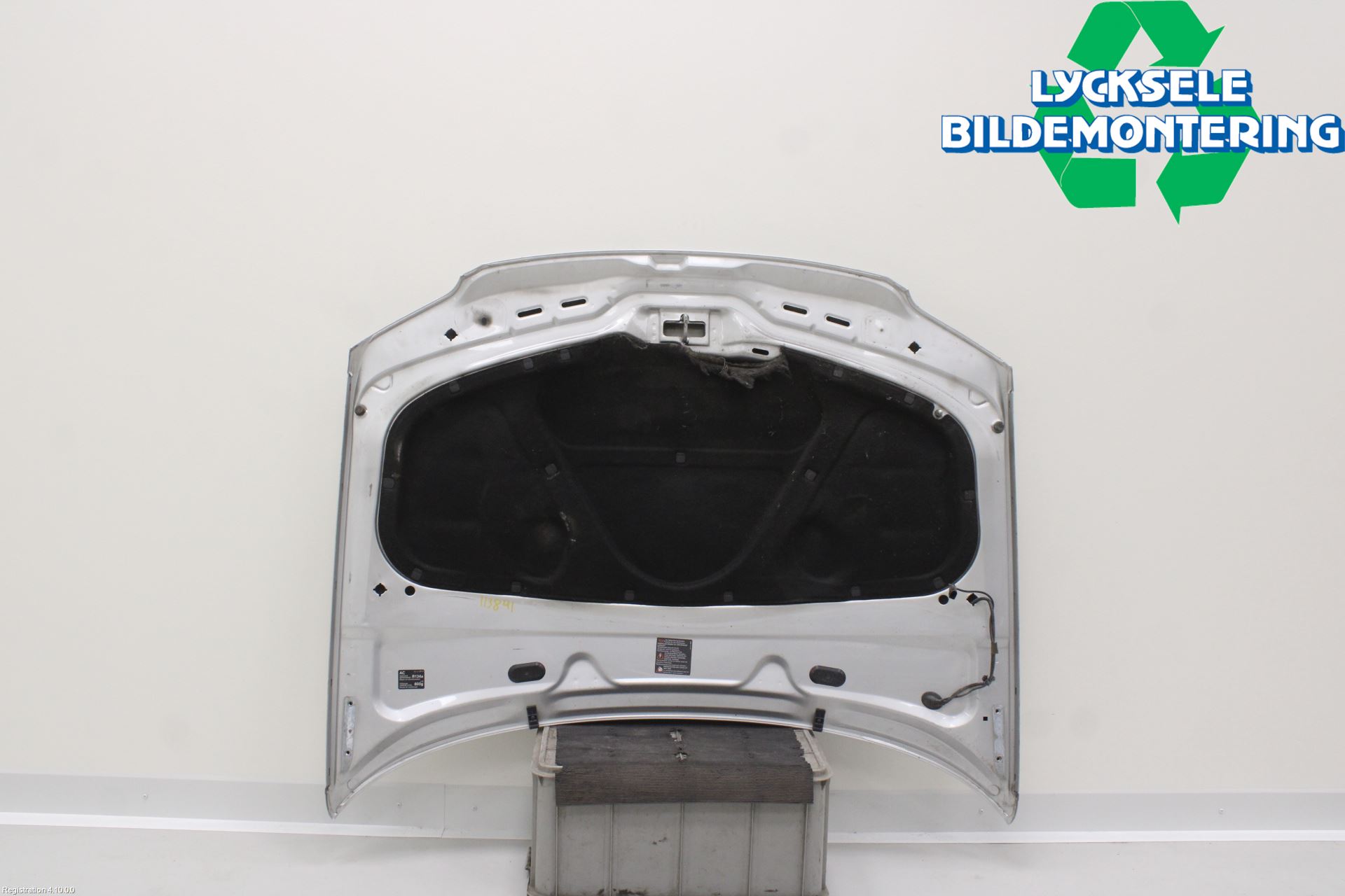 Volkswagen VW PASSAT 01-05 Huv Fram