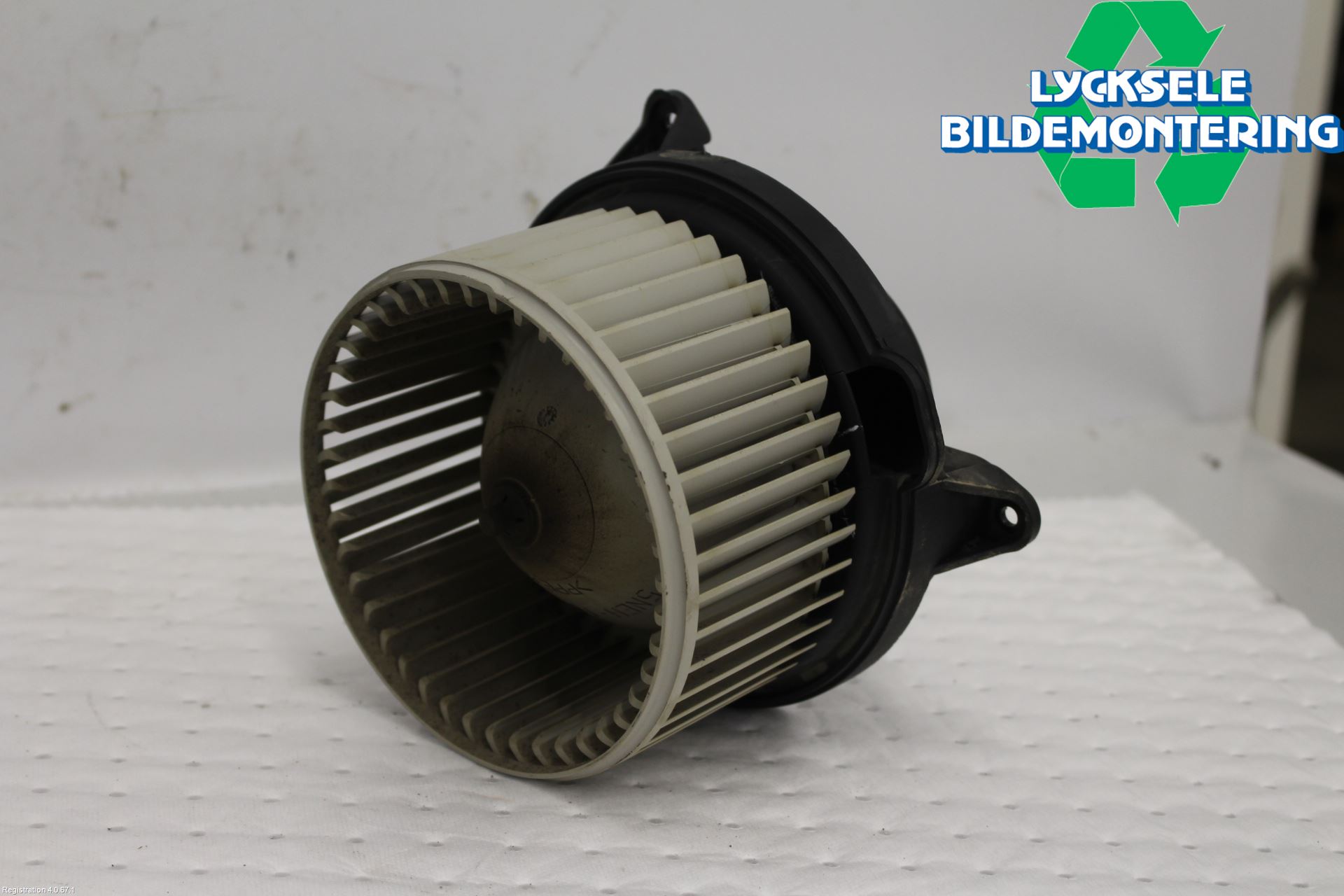 Nissan NAVARA 05-16 Värmefläkt