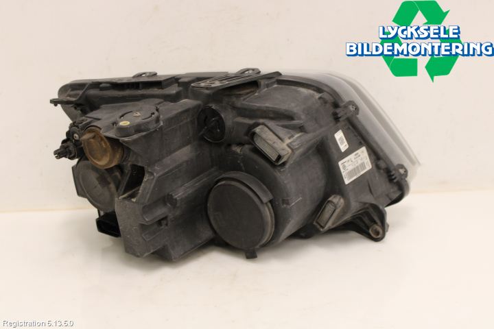 Volkswagen VW AMAROK 2H 10-22 Strålkastare Vänster