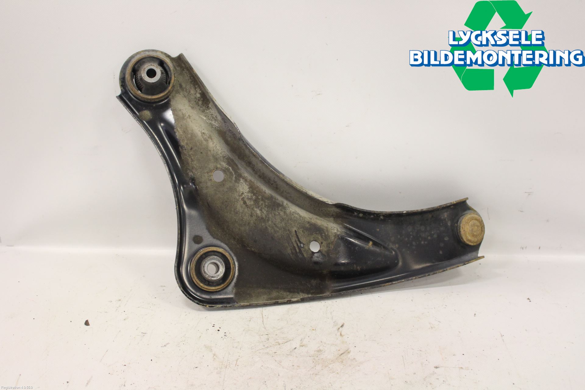 Nissan JUKE 10-14 Bärarm Fram Undre Hö