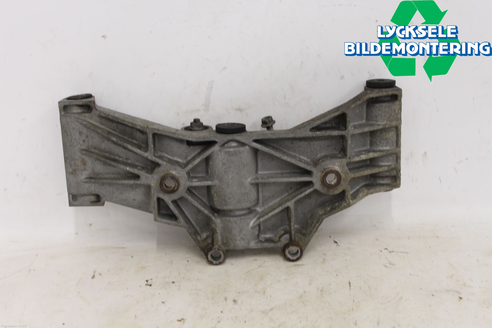 Volvo 940 91-98 Ac Kompressor-Fäste