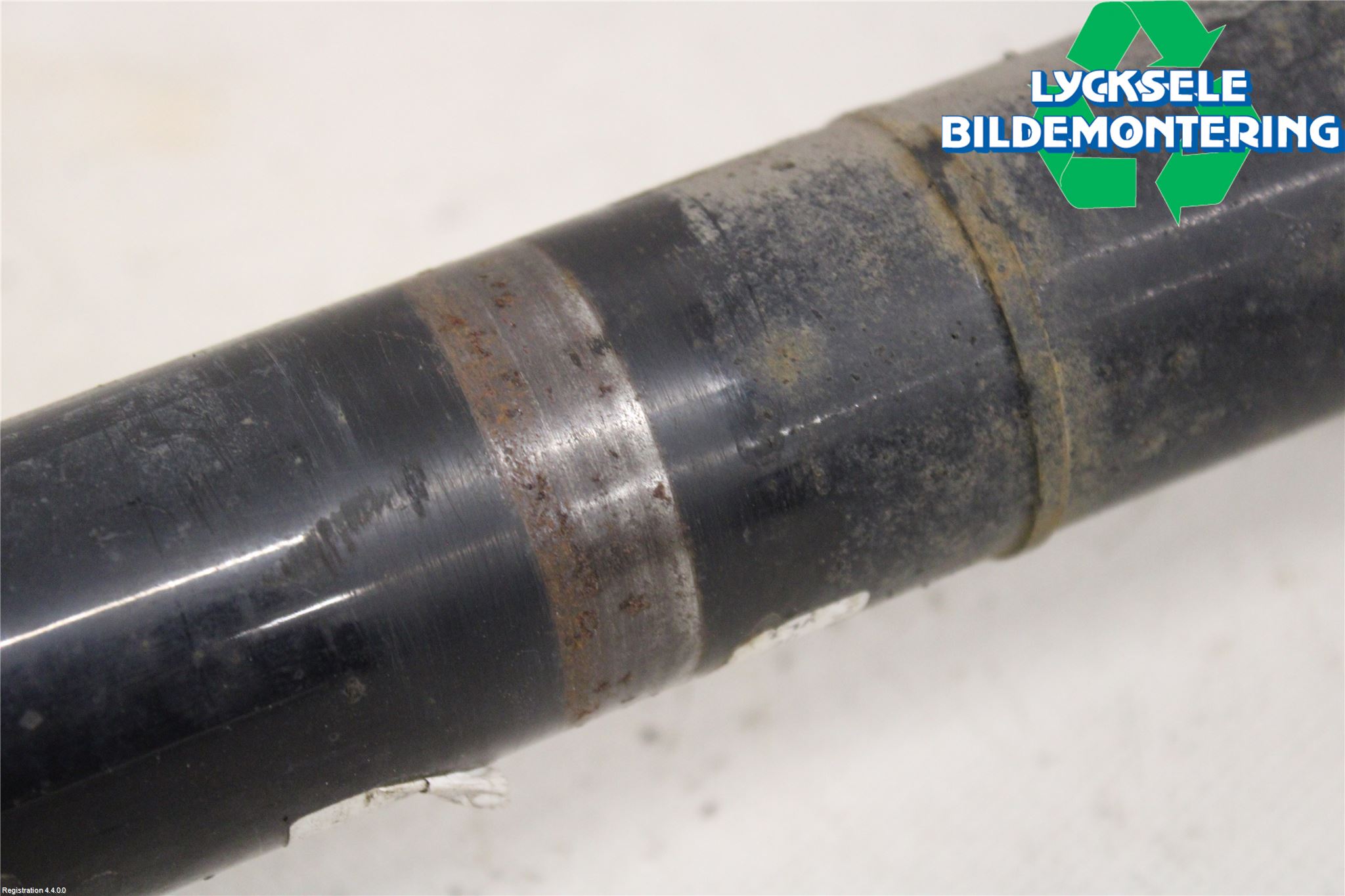 Volkswagen VW POLO 10-17 Drivaxel Fram Höger