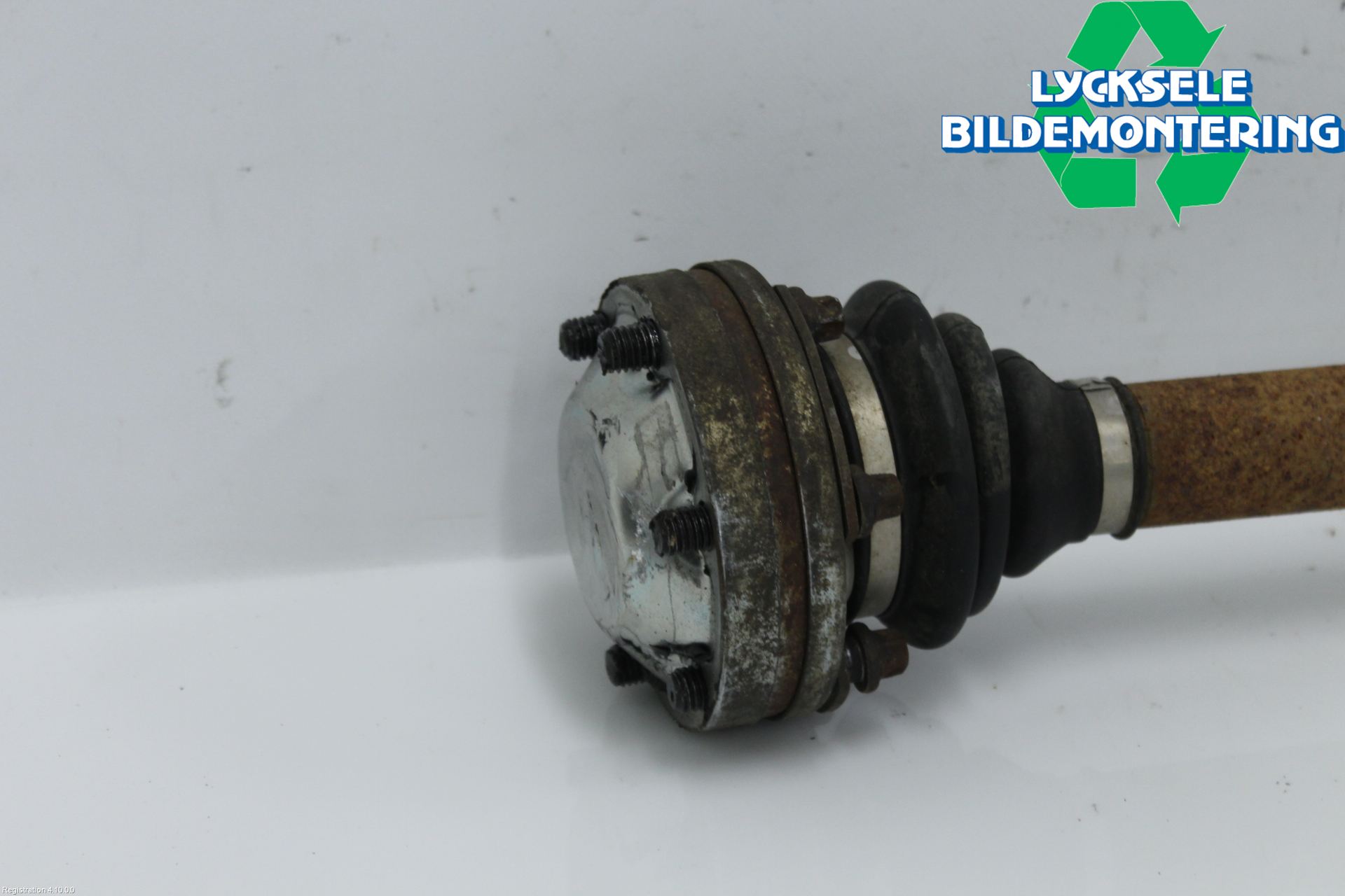 Volkswagen VW TRANSP/CARAVELLE (T6) 16-22 Drivaxel Bak Höger