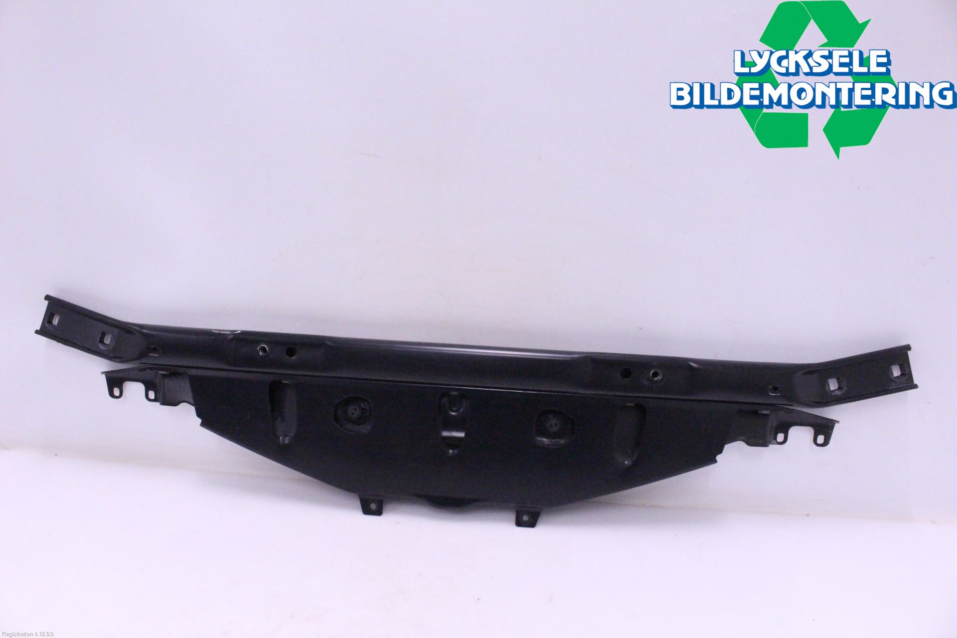 BMW 5 F10/F11/F18 09-17 Front Huvlåsplåt-Balk