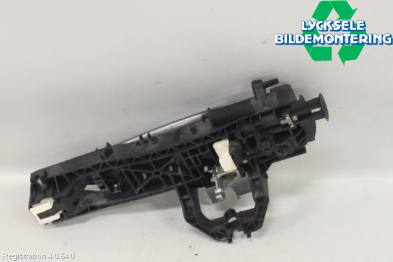 Mercedes-Benz MB E-KLASS (W212) 09-16 Dörrhandtag Yttre Hö