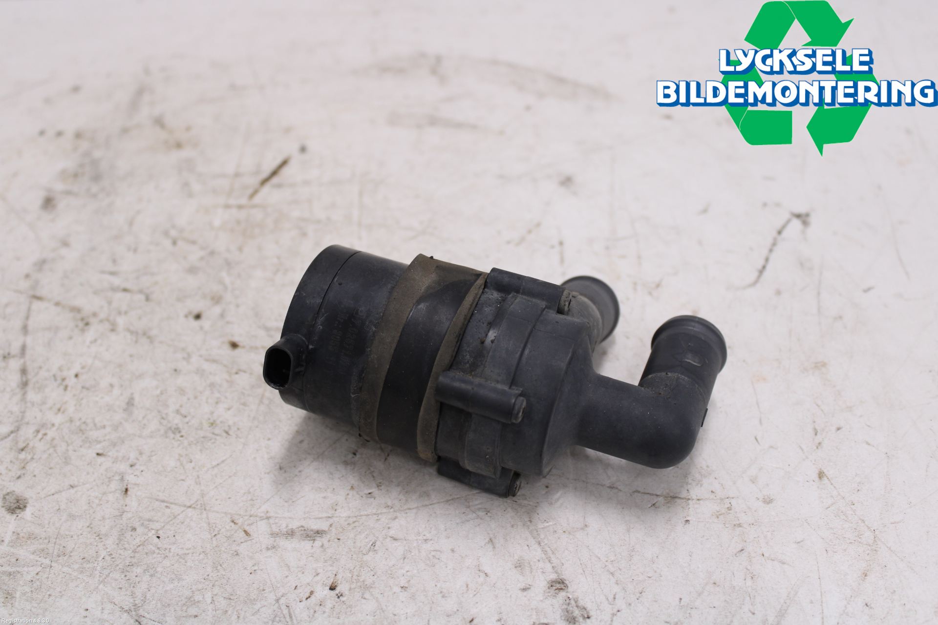 Volkswagen VW CADDY 11-15 Vattenpump