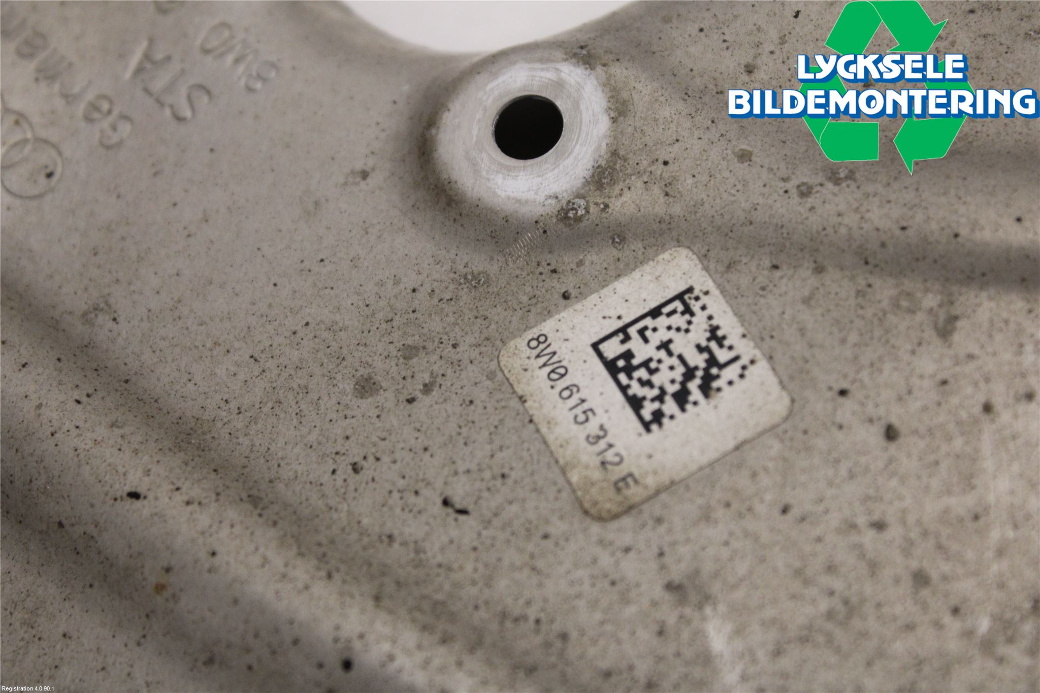 Audi A6 F2/C8 19- Bromssköld Fram