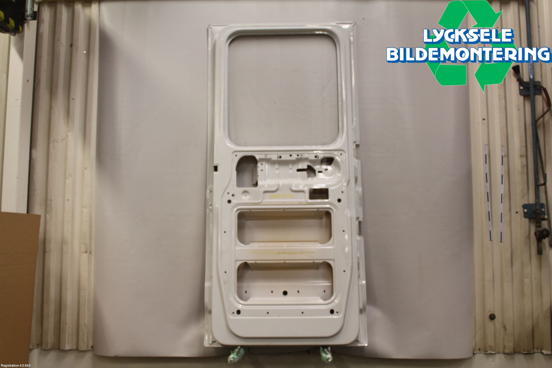 Iveco DAILY 07-13 Dörr Bak Vänster