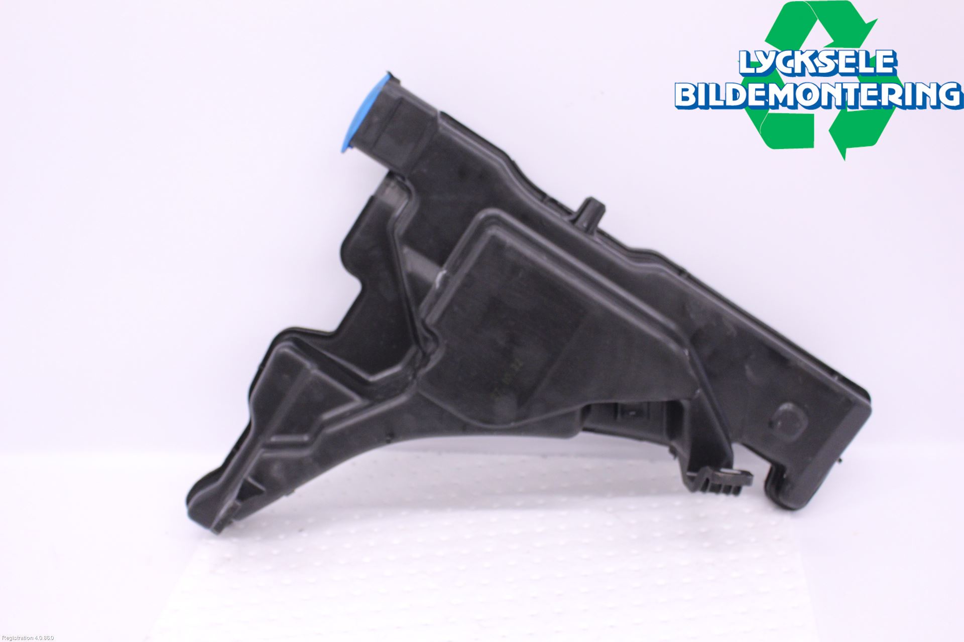 Audi A4/S4 B9 20- Spolartank Vindruta-Strål