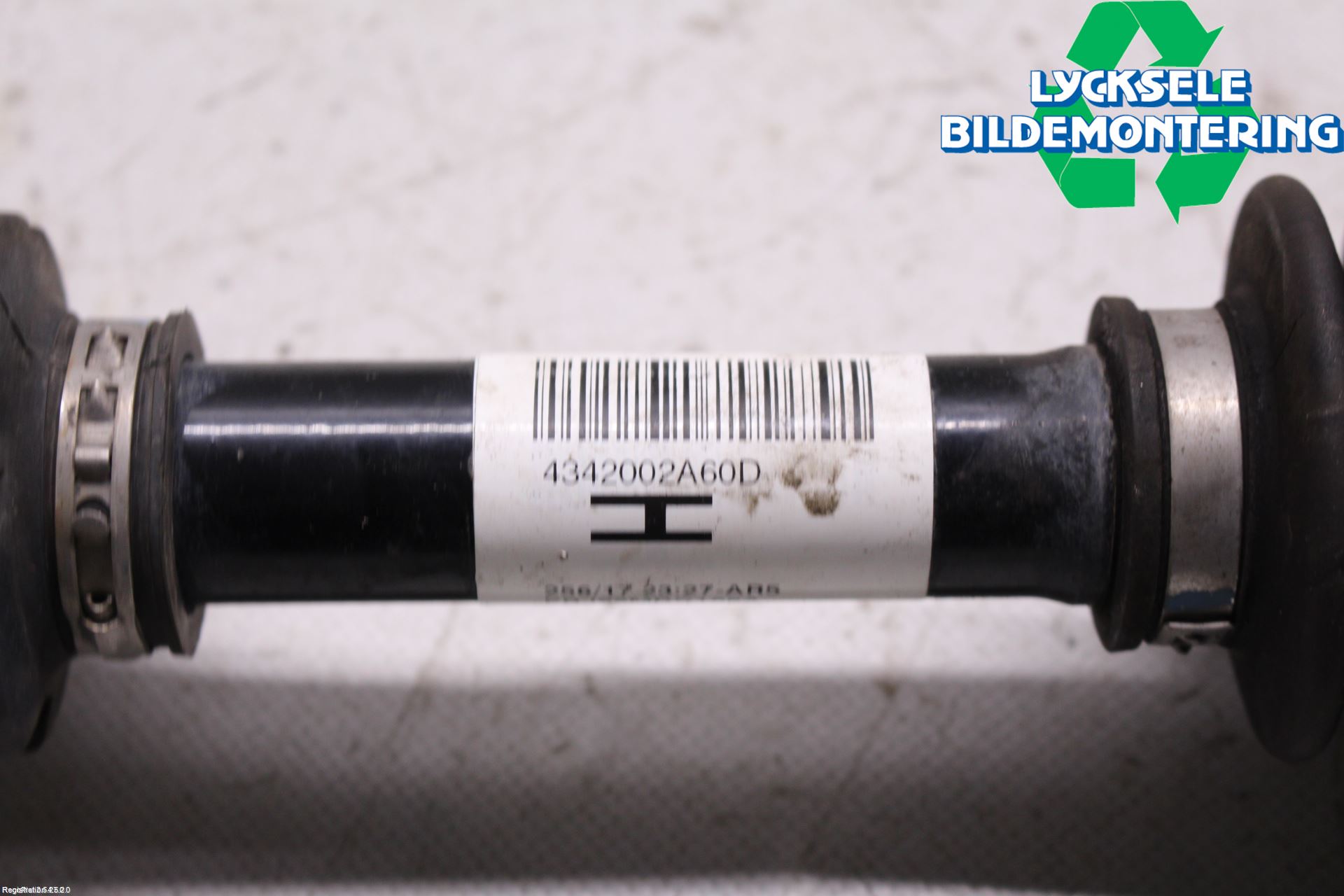 Toyota AURIS 13-19 Drivaxel Fram Vänster