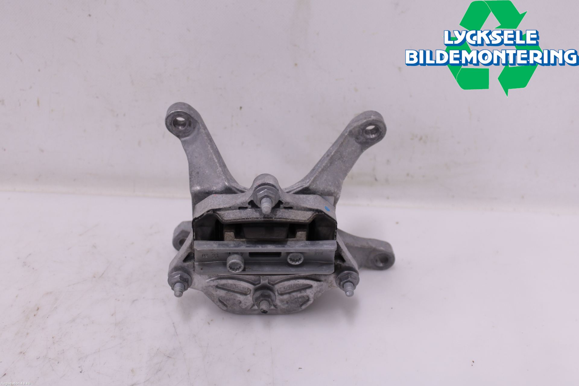 Audi A4/S4 B9 20- Växellådskudde