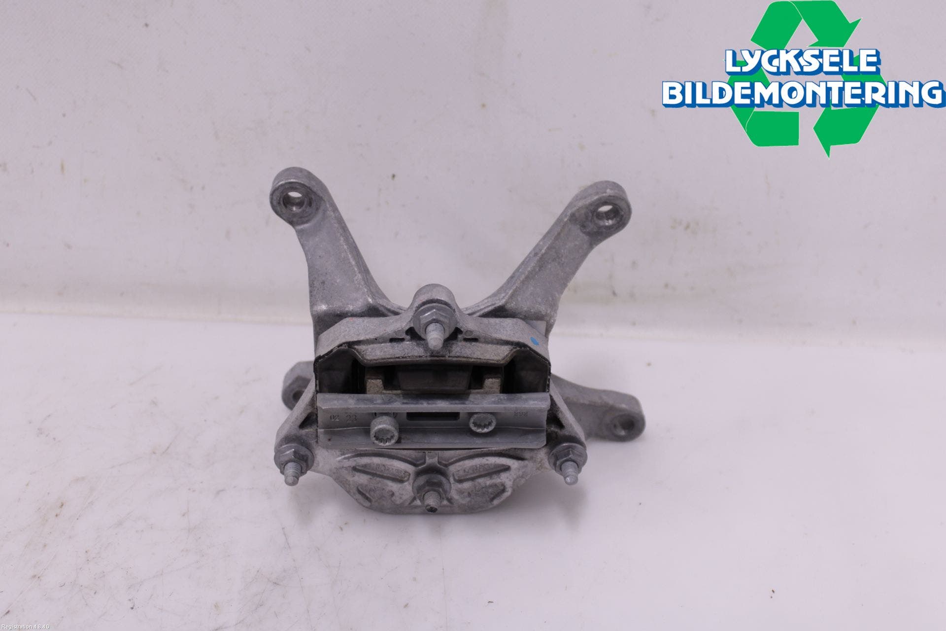 Audi A4/S4 B9 20- Växellådskudde