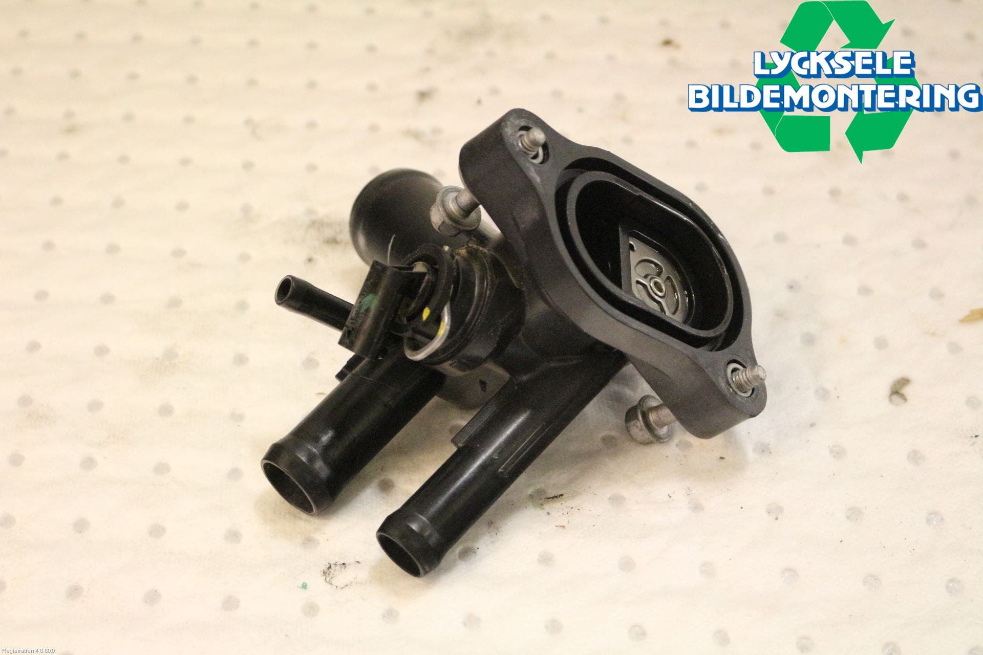 Opel ASTRA K 16-22 Kylarslang Fäst På Motor