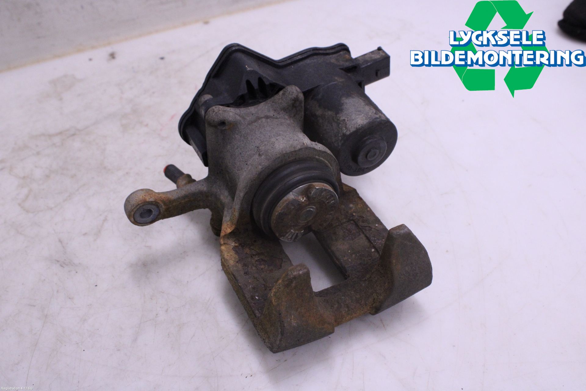 Kia SORENTO 21- Bromsok Bak Vänster