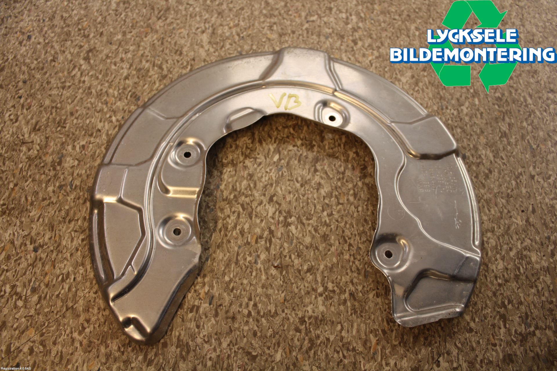 BMW 5 G30/G31/F90 17-23 Bromssköld Bak