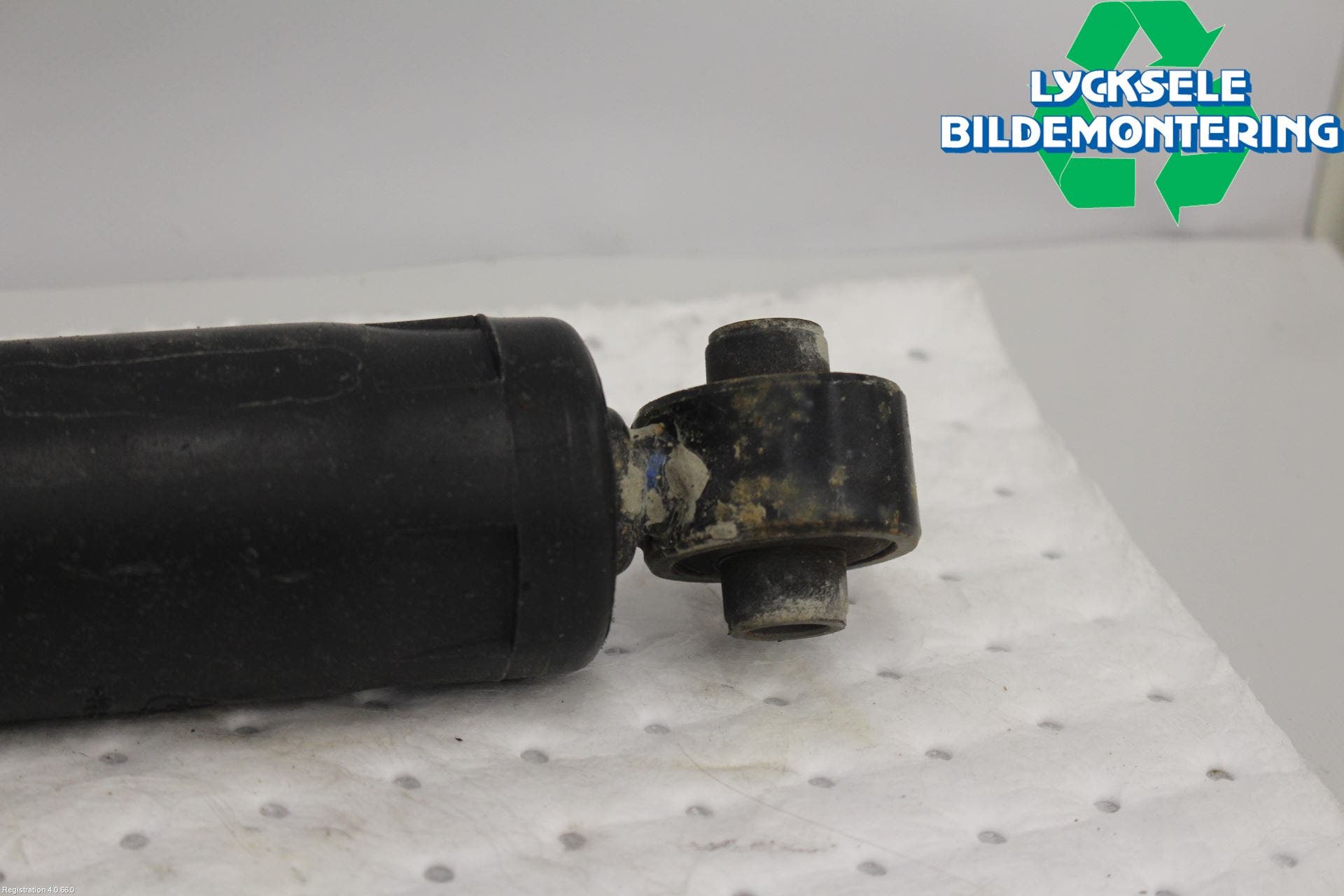 Kia VENGA 10-19 Stötdämpare Bak