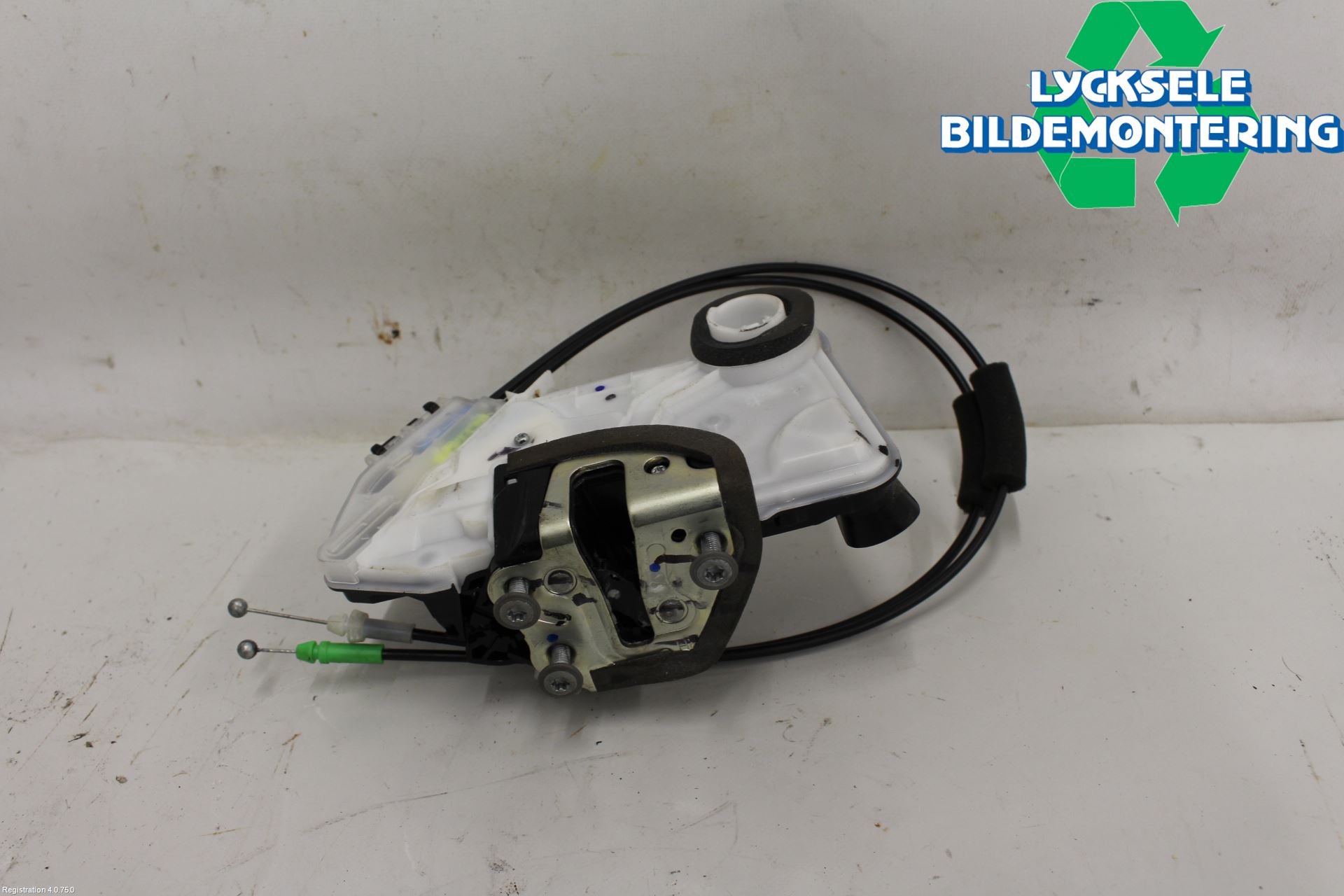 Toyota HILUX 16- Låskista-Dörrlås