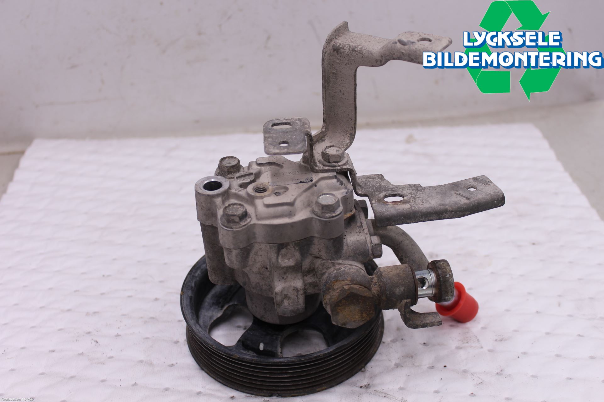 Nissan NAVARA 05-16 Styrservopump