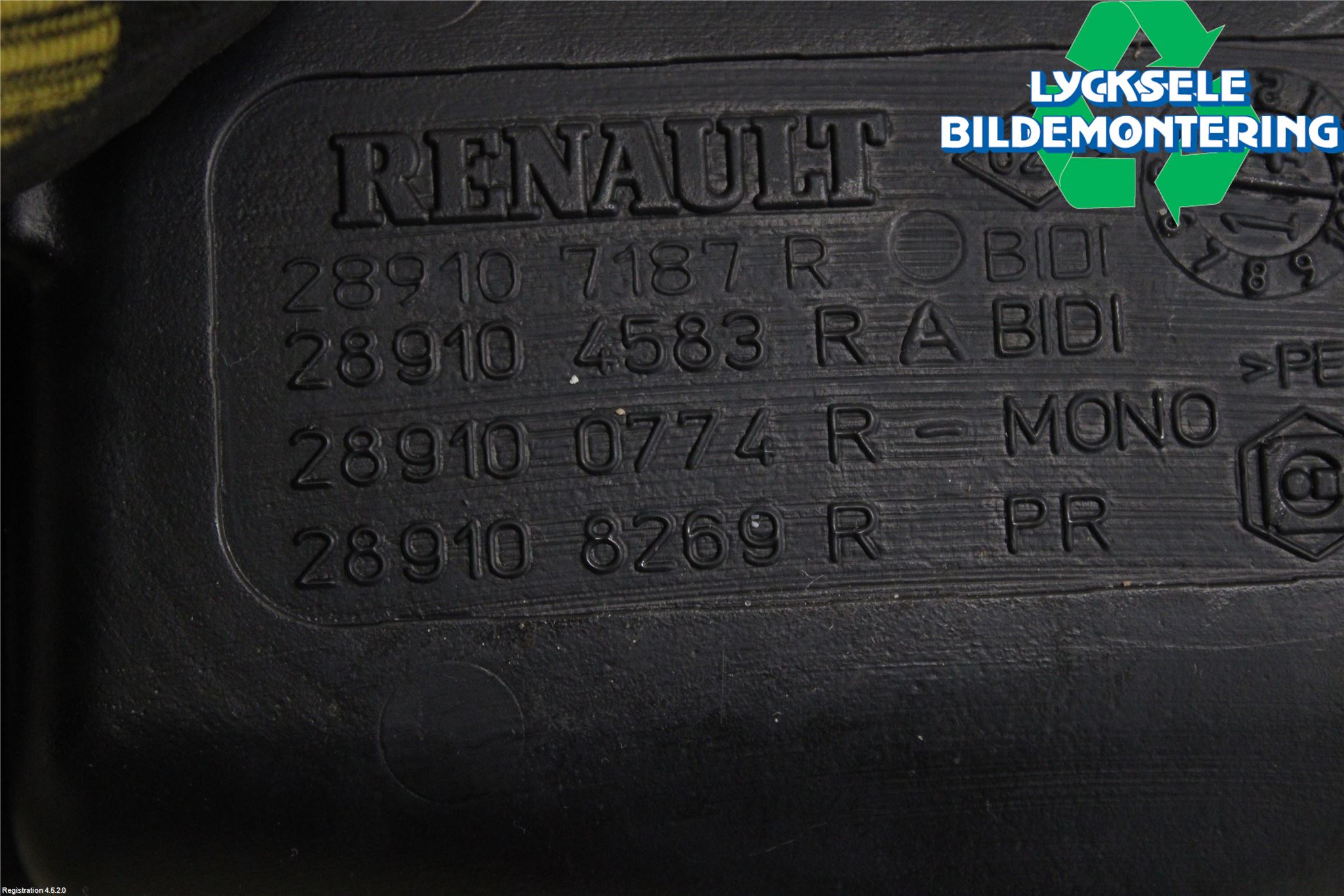 Dacia DUSTER 10-17 Spolartank Vindruta