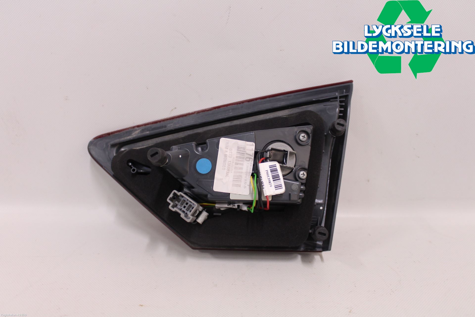 Ford MONDEO 15-22 Bakljus Lucka Vä