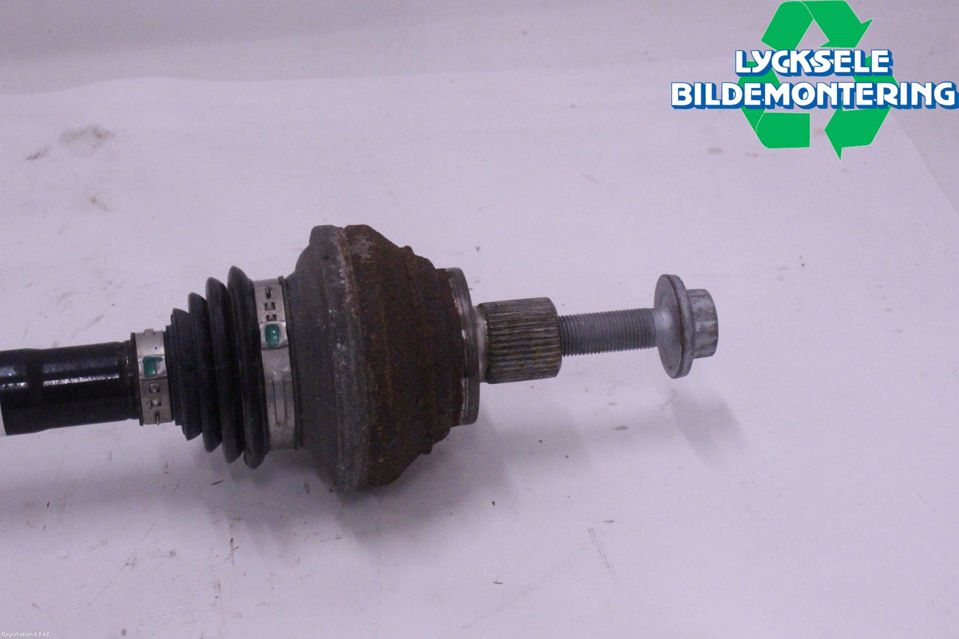 Volkswagen VW ID.4 21- Drivaxel Bak Vänster
