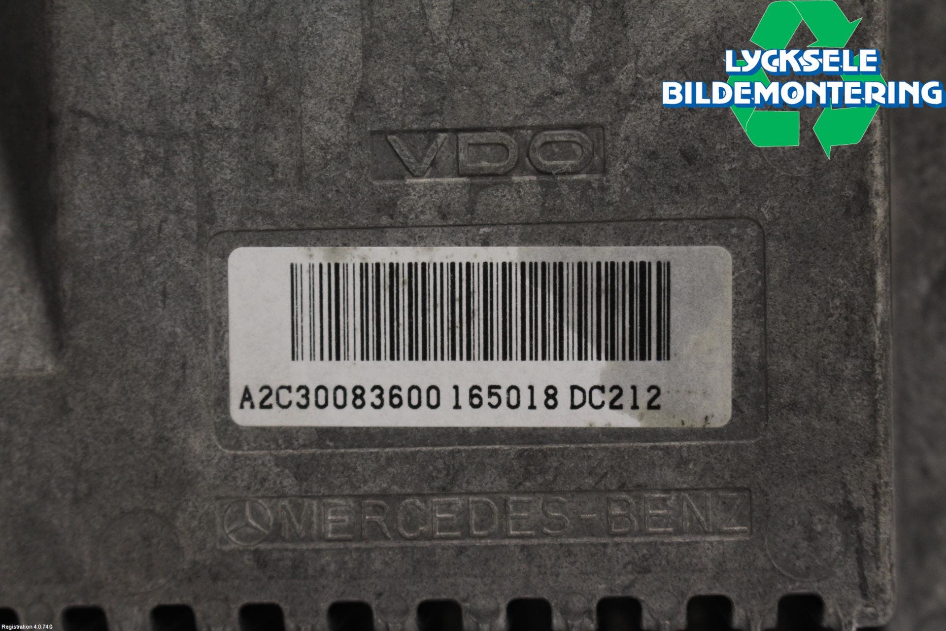 Mercedes-Benz MB C-KLASS (W204) 07-15 Bildskärm