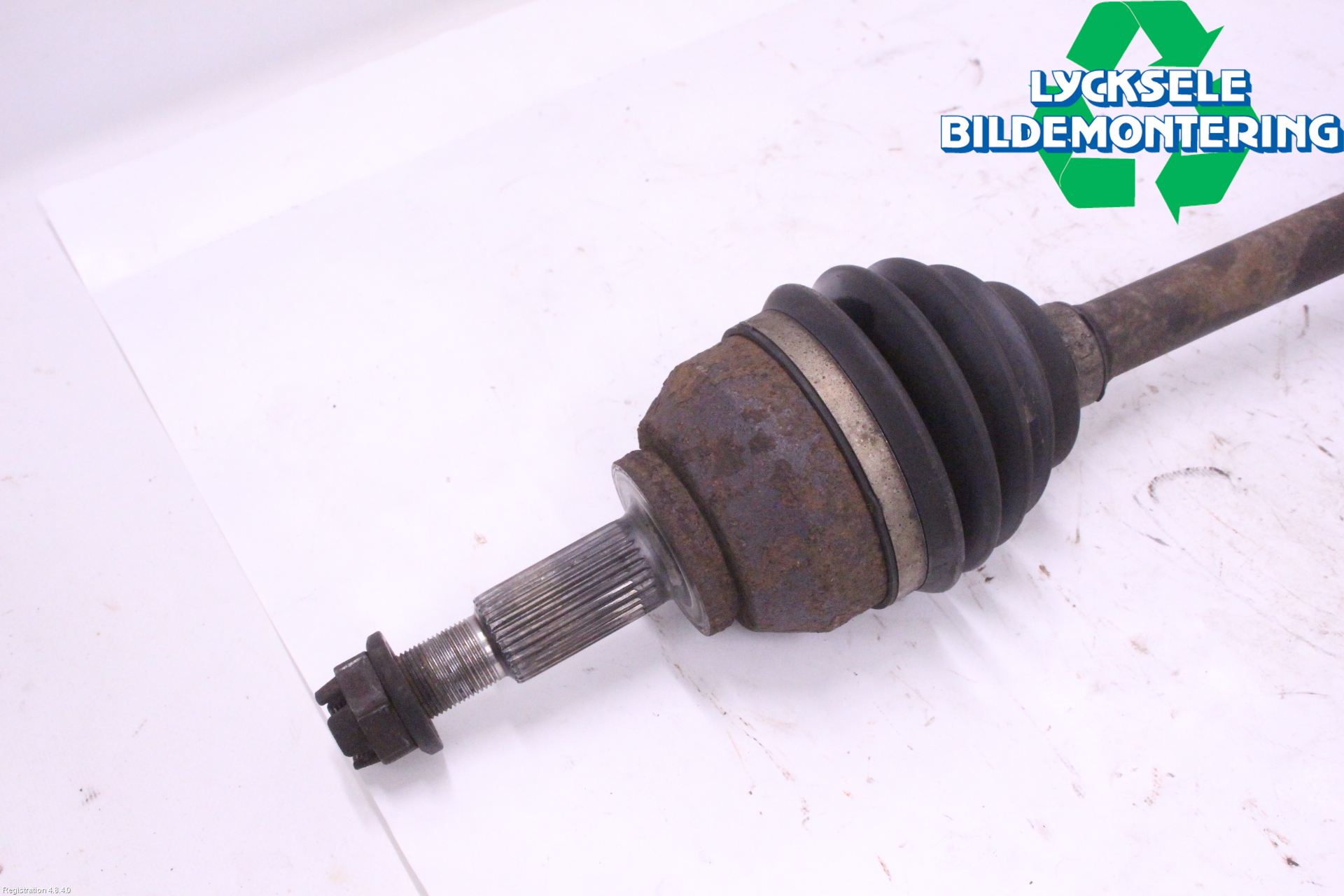 Renault TRAFIC/E-TECH 15- Drivaxel Fram Vänster