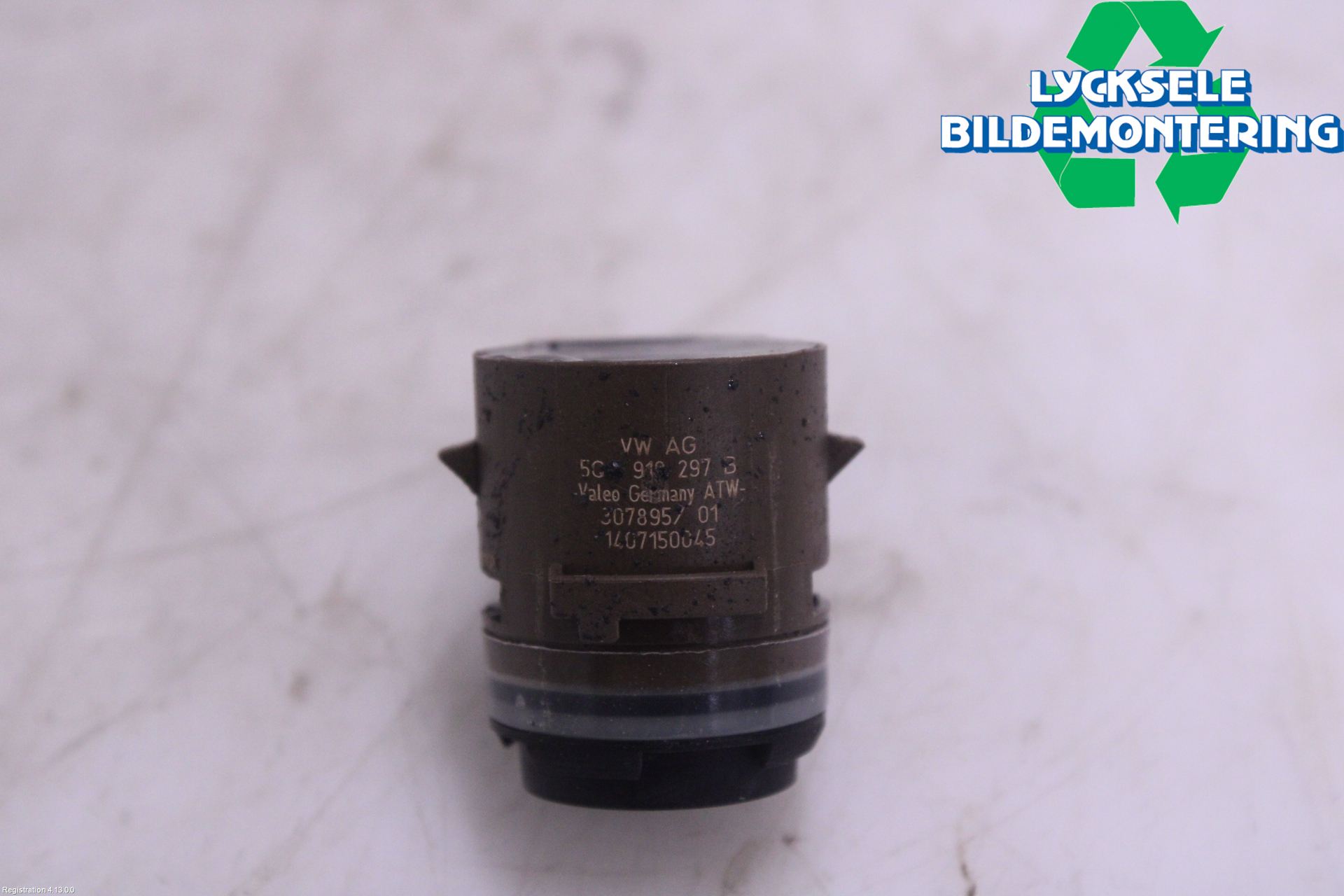 Volkswagen VW PASSAT 15-19 Parkeringshjälp Frontsensor