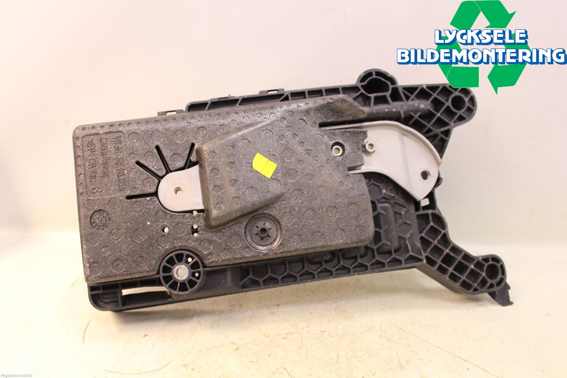 Skoda KODIAQ 17-24 Batterilåda-Fäste-Hållare