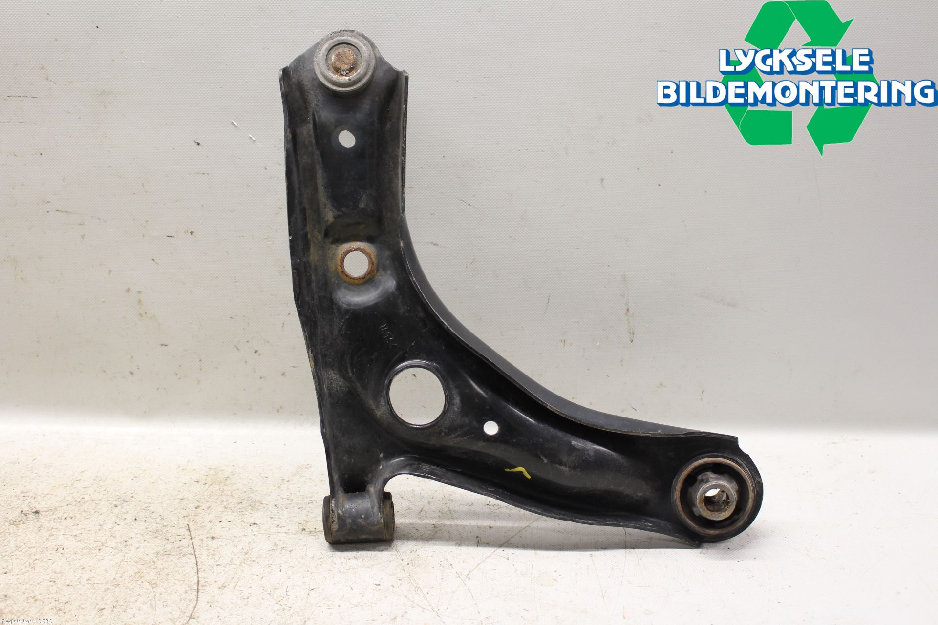 Toyota AYGO 15-21 Bärarm Fram Undre Vä