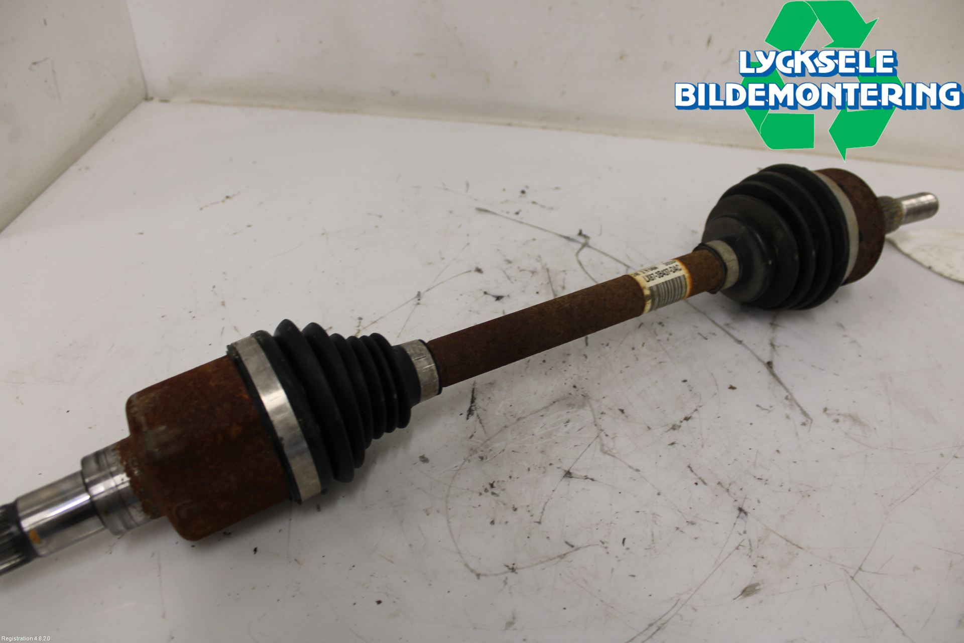 Ford KUGA/KUGA PHEZ/FHEV 20- Drivaxel Fram Vänster