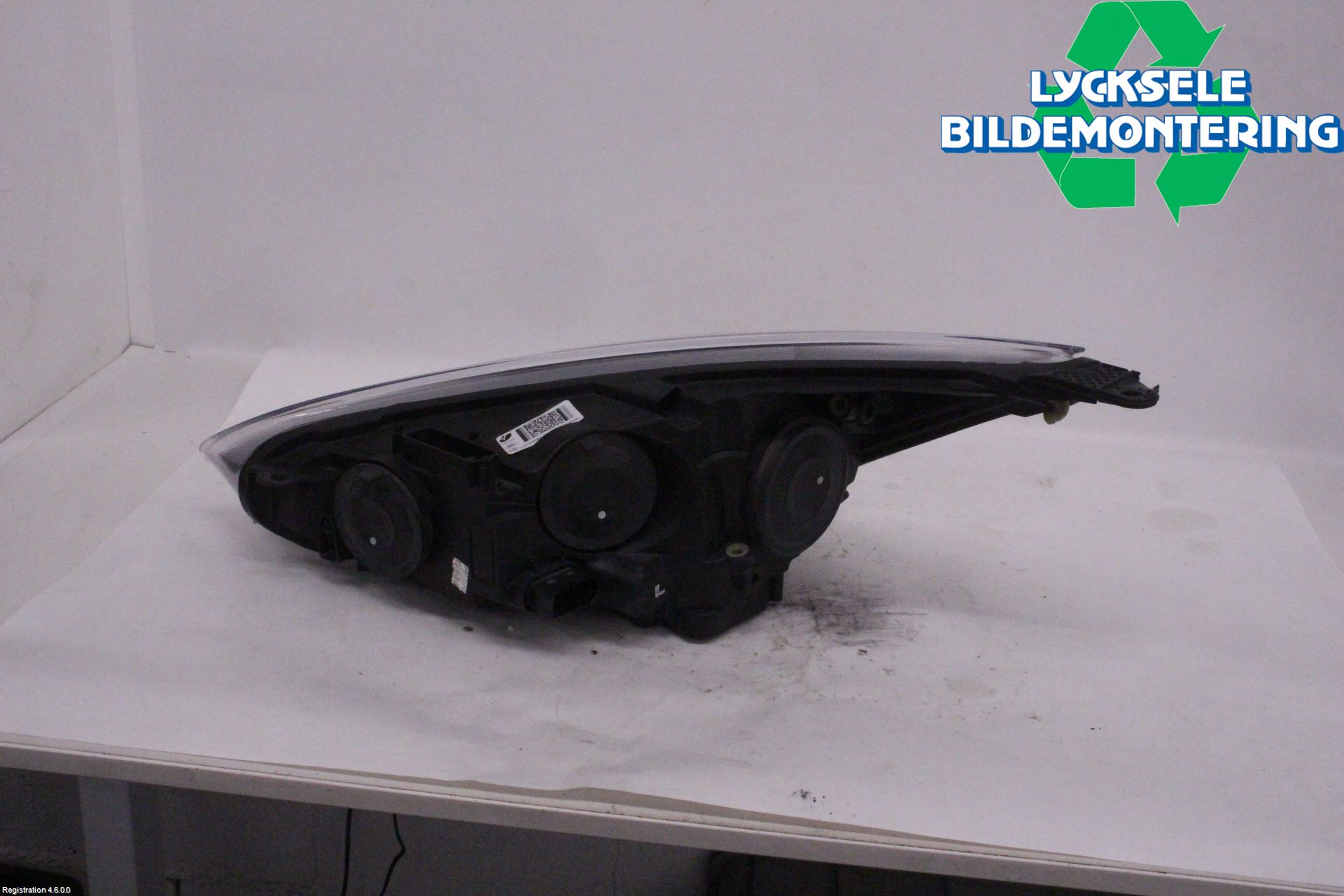 Ford FOCUS 15-18 Strålkastare Höger