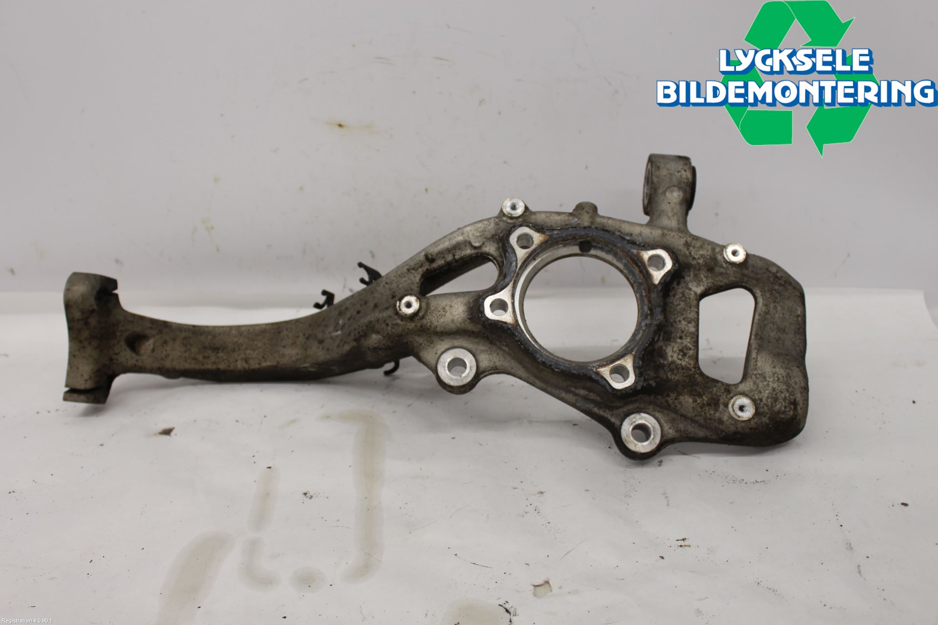 Volkswagen VW TOUAREG CR 18- Styrspindel Lagerhus Hö