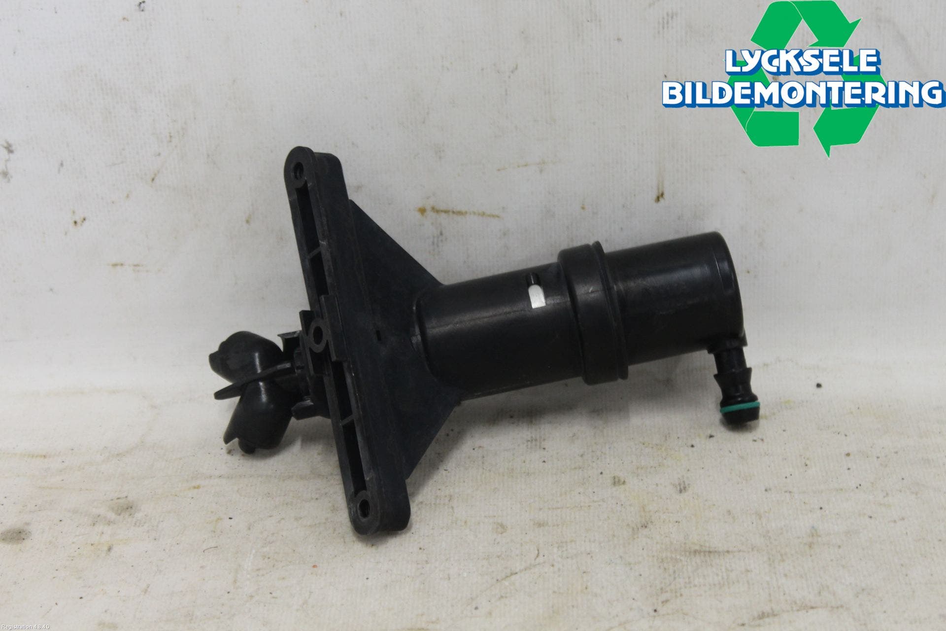 BMW 5 E60/61 Sed/Tou 02-10 Spolarmunstycke Strålkastare