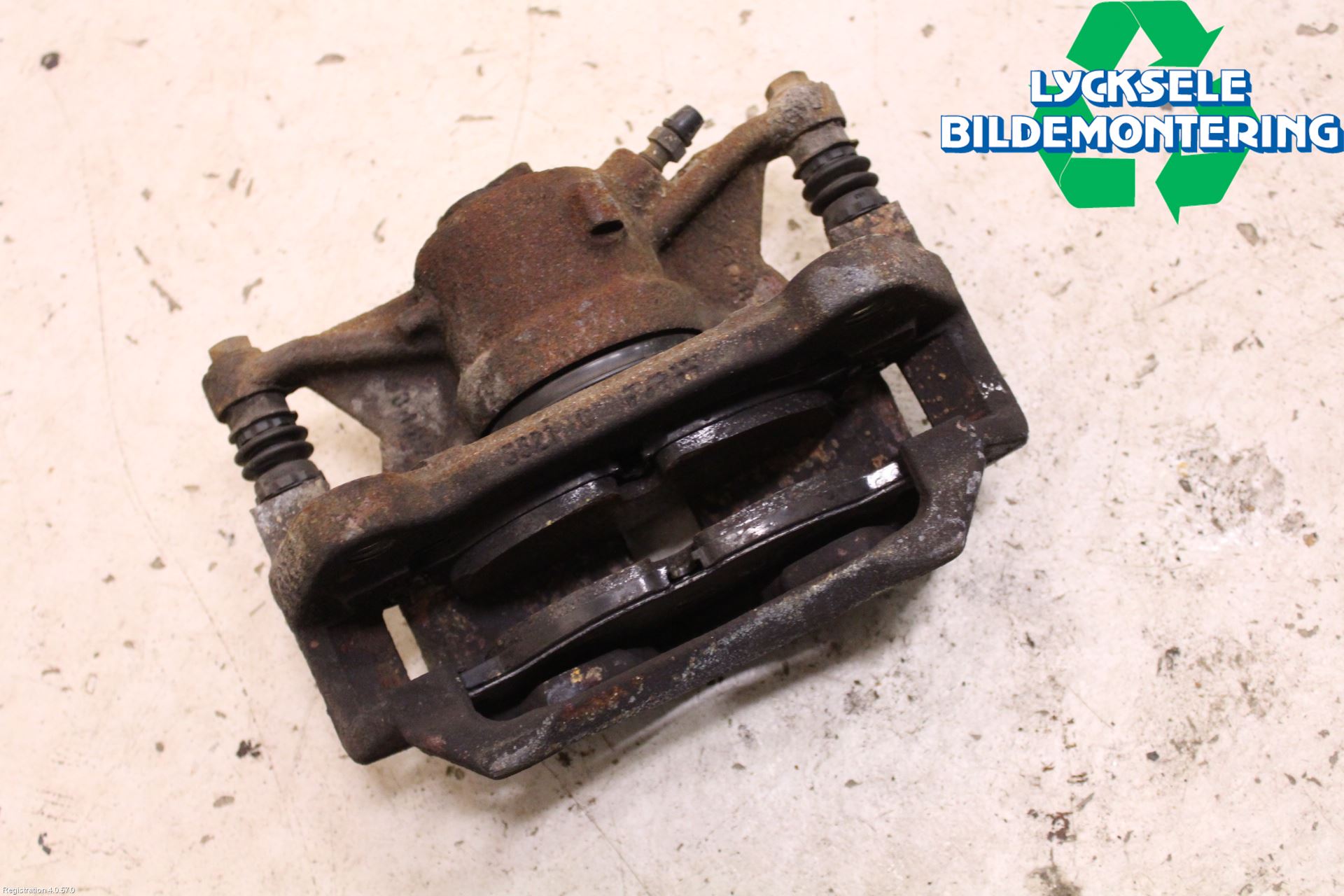 Volkswagen VW CADDY 16-20 Bromsok Fram Höger