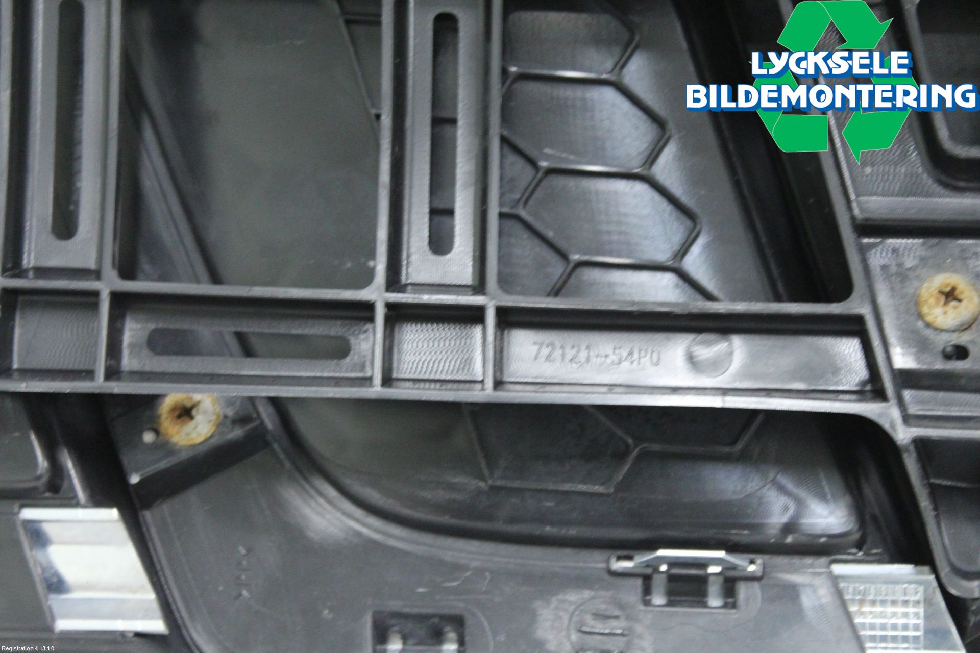 Suzuki VITARA 15- Grill Komp