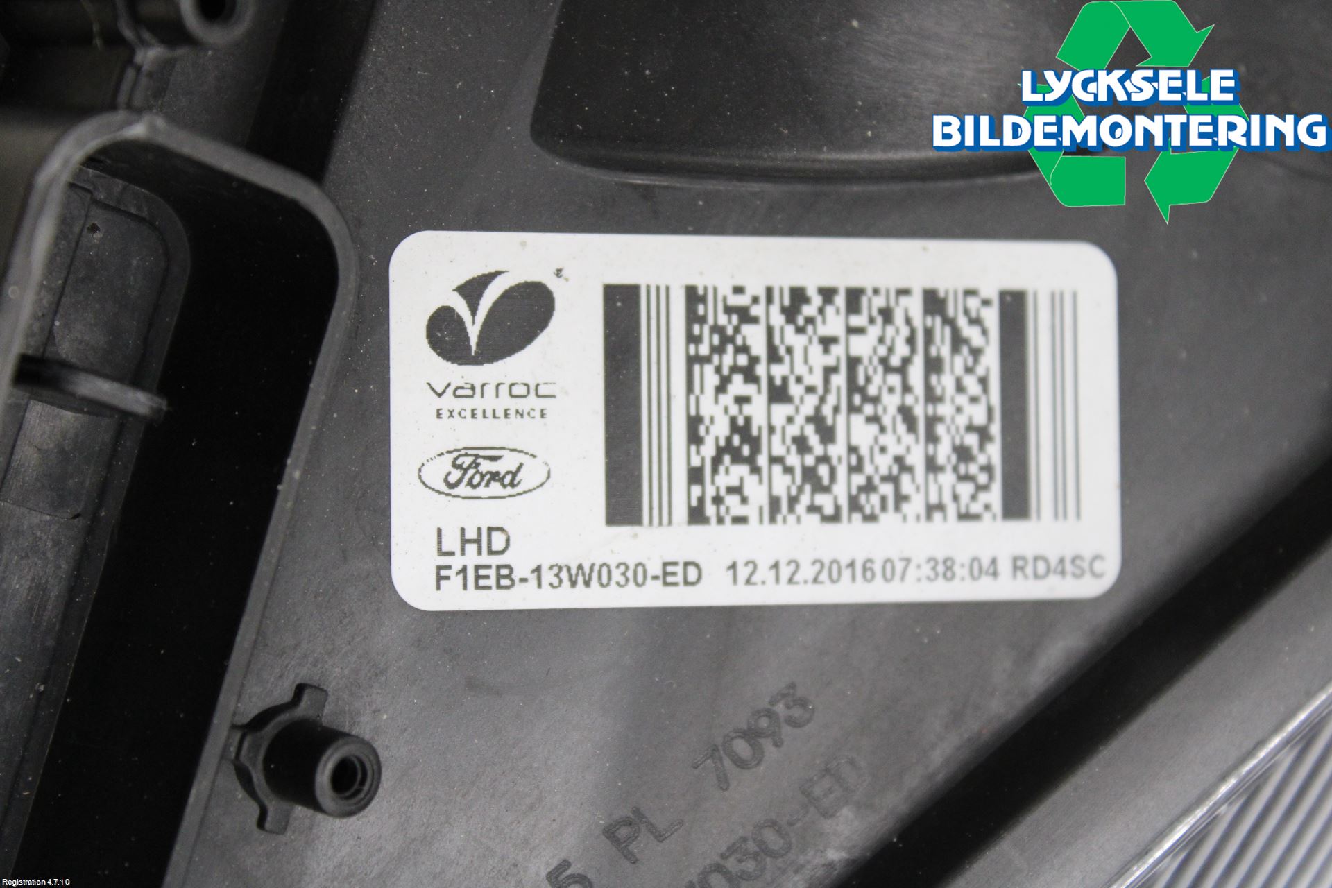 Ford FOCUS 15-18 Strålkastare Vänster