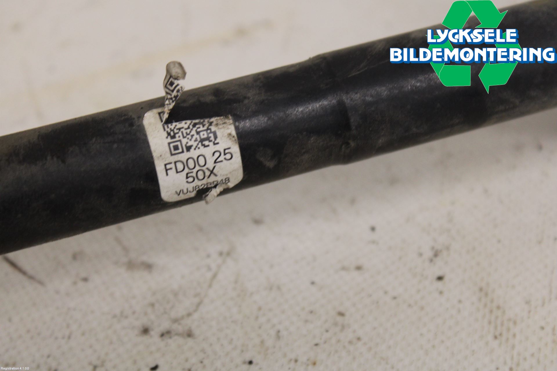 Mazda CX-60 22- Drivaxel Fram Höger