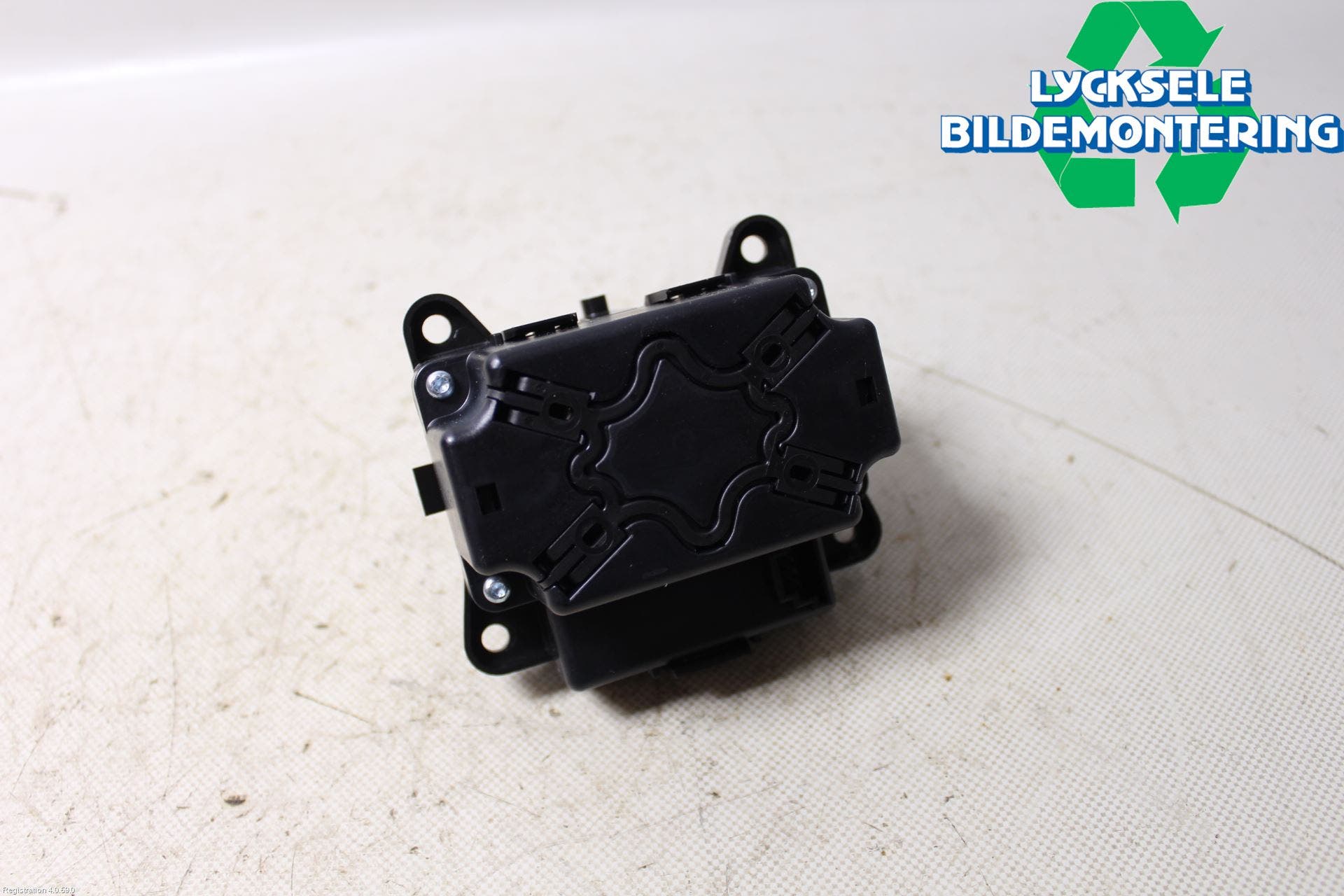 Mercedes-Benz MB E-KLASS (W212) 09-16 Strömställare Multifunktion