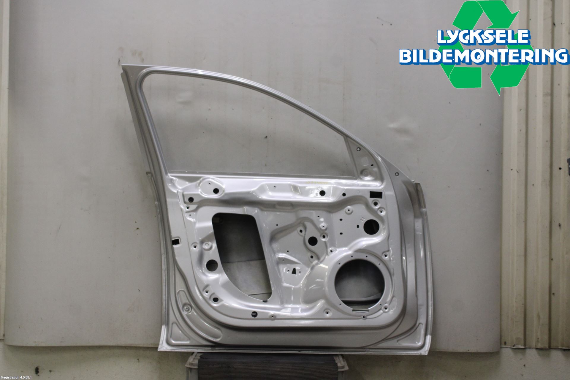Audi A4/S4 08-11 Dörr Fram Vänster