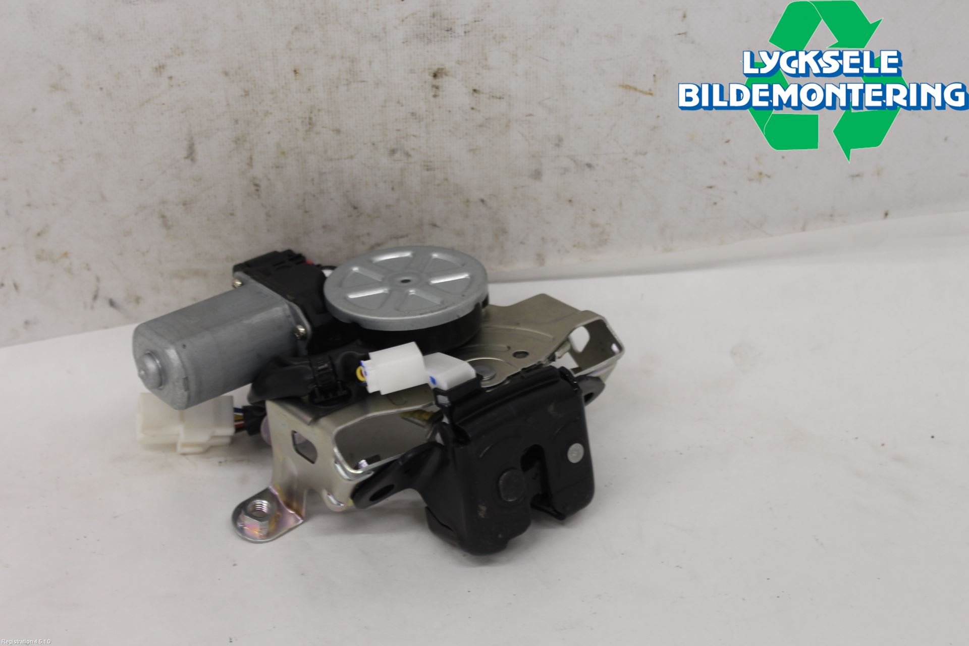 Subaru OUTBACK 21- Låskista Baklucka